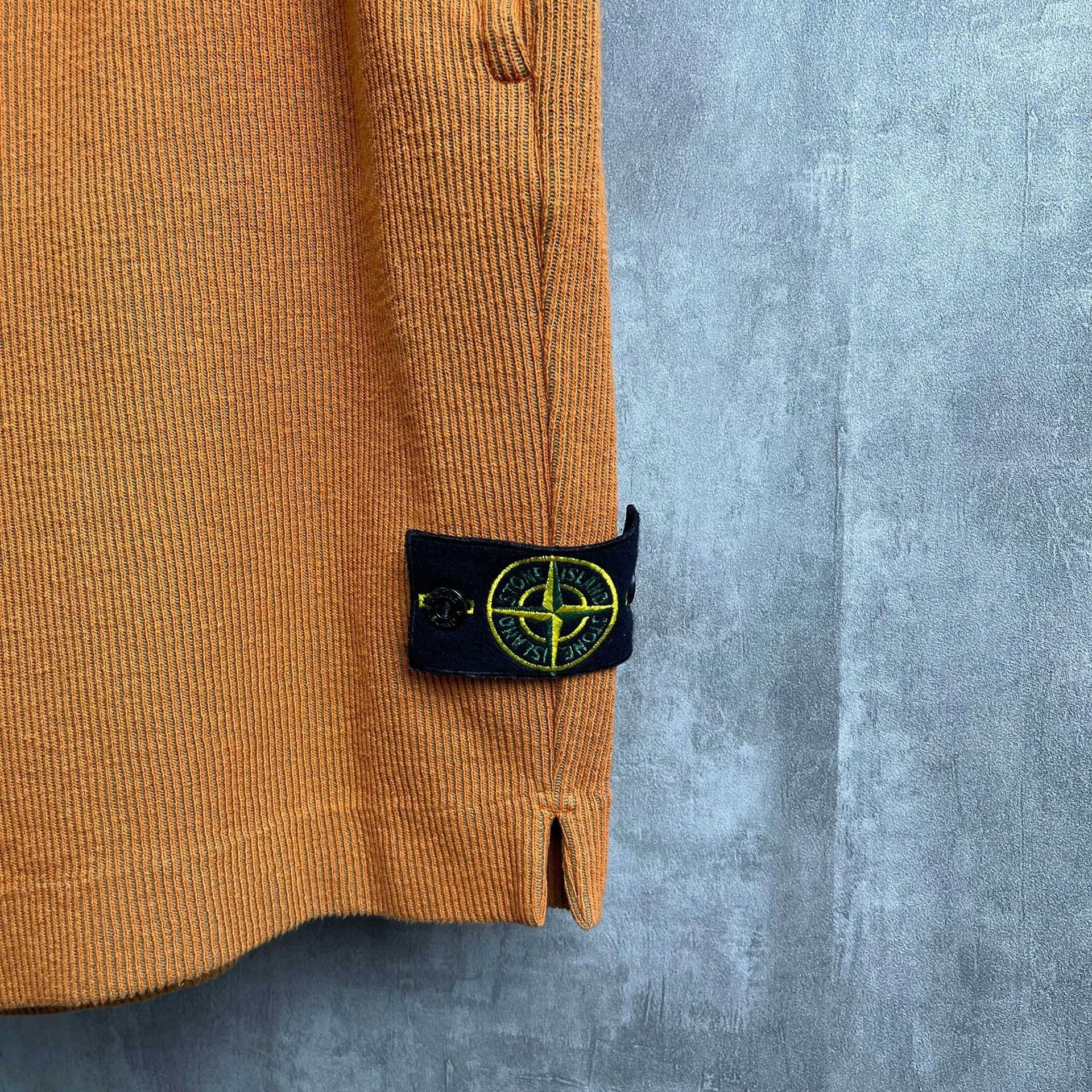 Stone Island Stone Island Classic Logo Corduroy Shorts Size US 36 / EU 52 - 2 Thumbnail