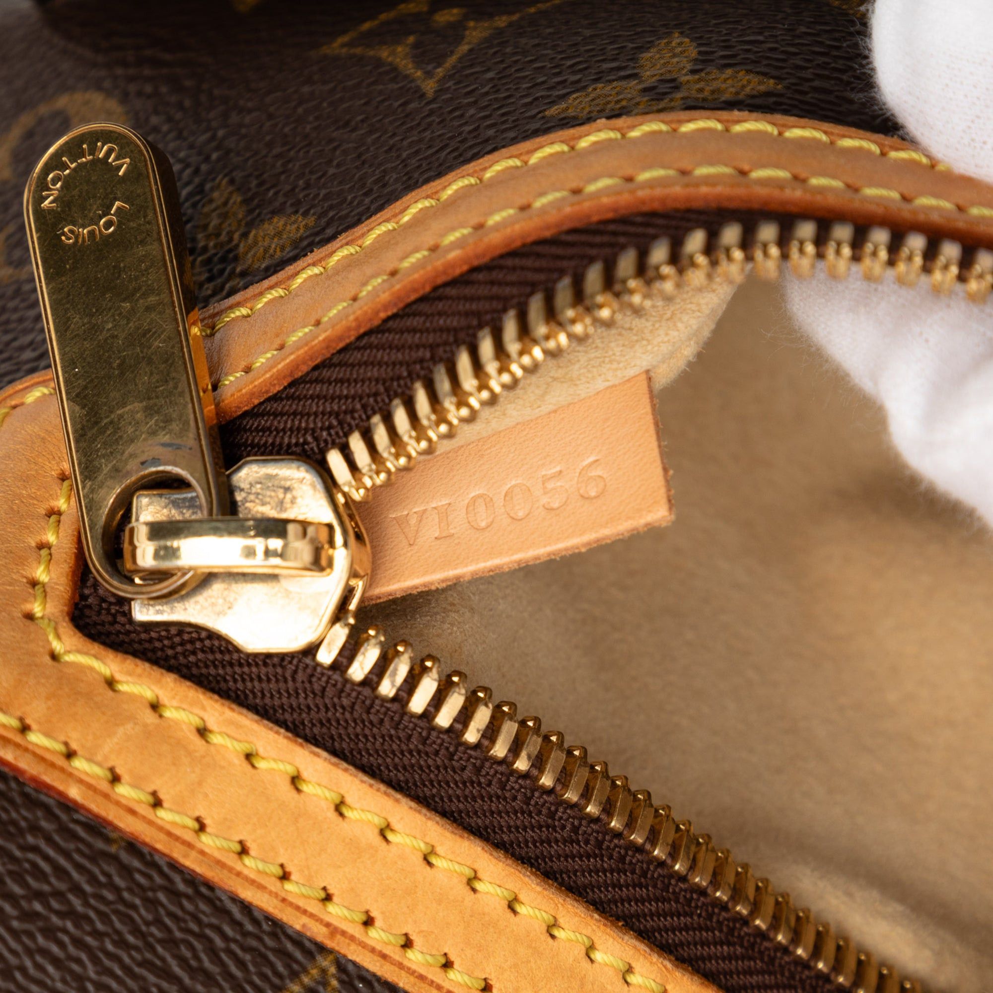 Louis Vuitton Monogram Hudson GM Size ONE SIZE - 6 Thumbnail