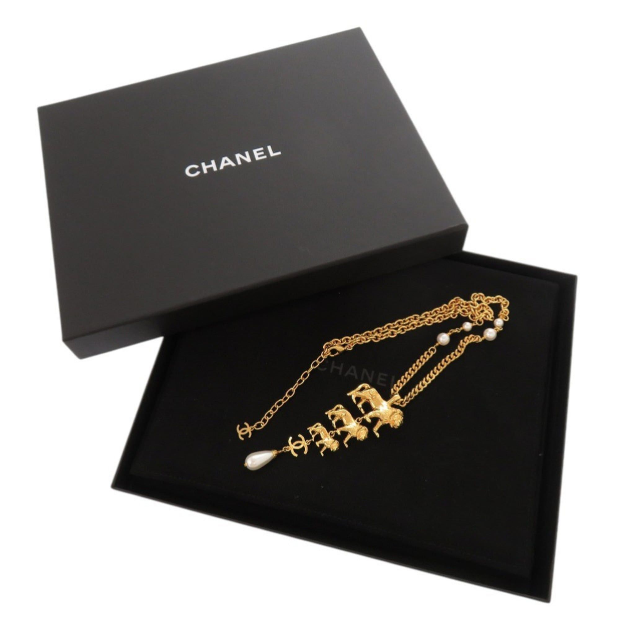 Chanel Excellent condition Chanel Coco Mark Lion Metal Faux Pearl Gold Necklace 1577CHANEL Size ONE SIZE - 2 Thumbnail