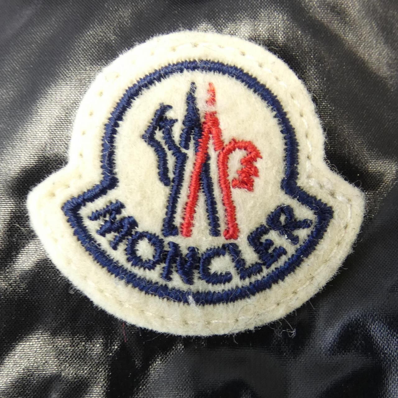Moncler Moncler Moncler Maya Down Jacket Textile Outerwear MONCLER DUTY FREE for USA Size ONE SIZE - 8 Thumbnail