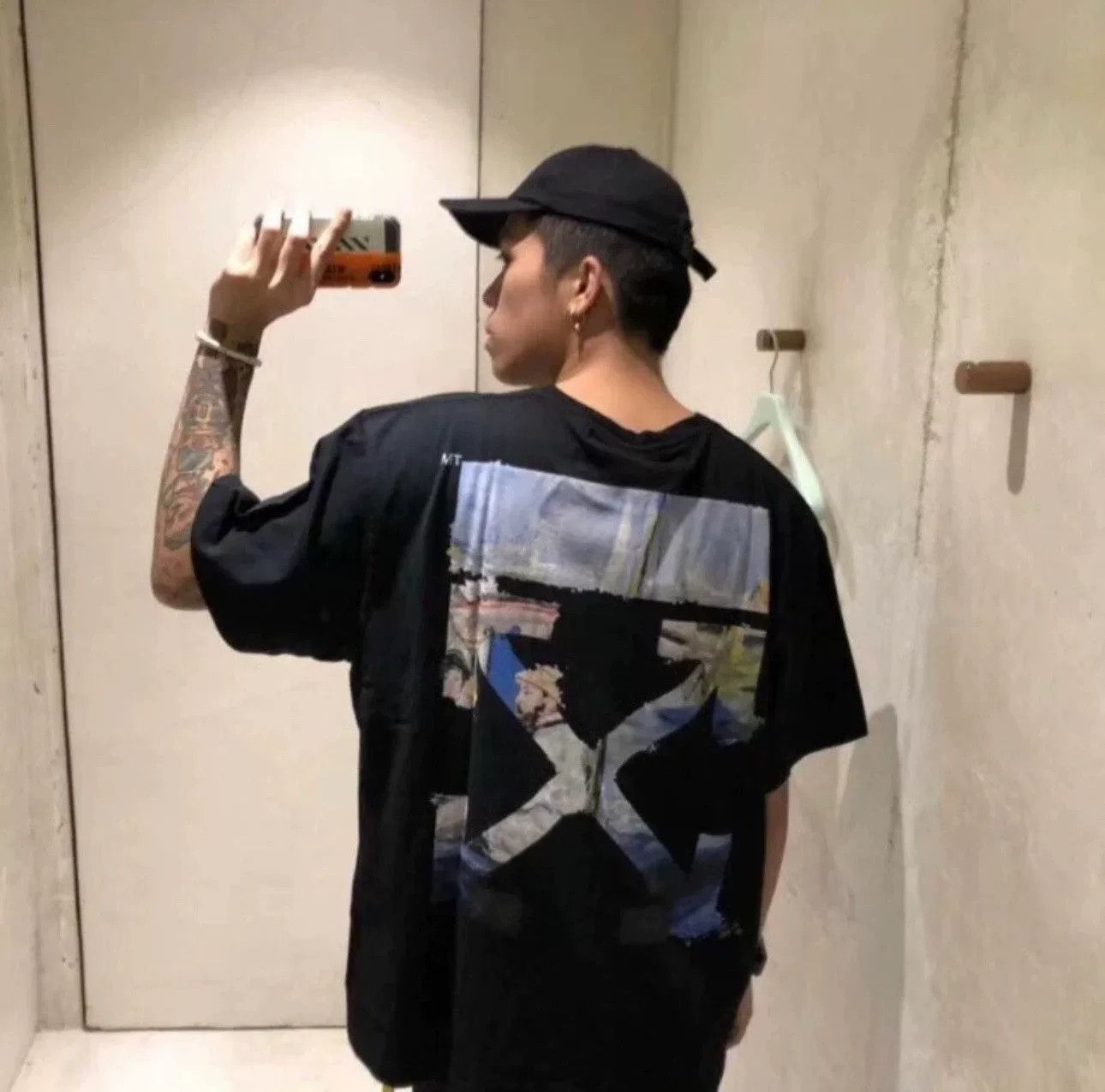 Off-White Off-White Monet Arrow Short-Sleeve T-Shirt Size US S / EU 44-46 / 1 - 5 Thumbnail