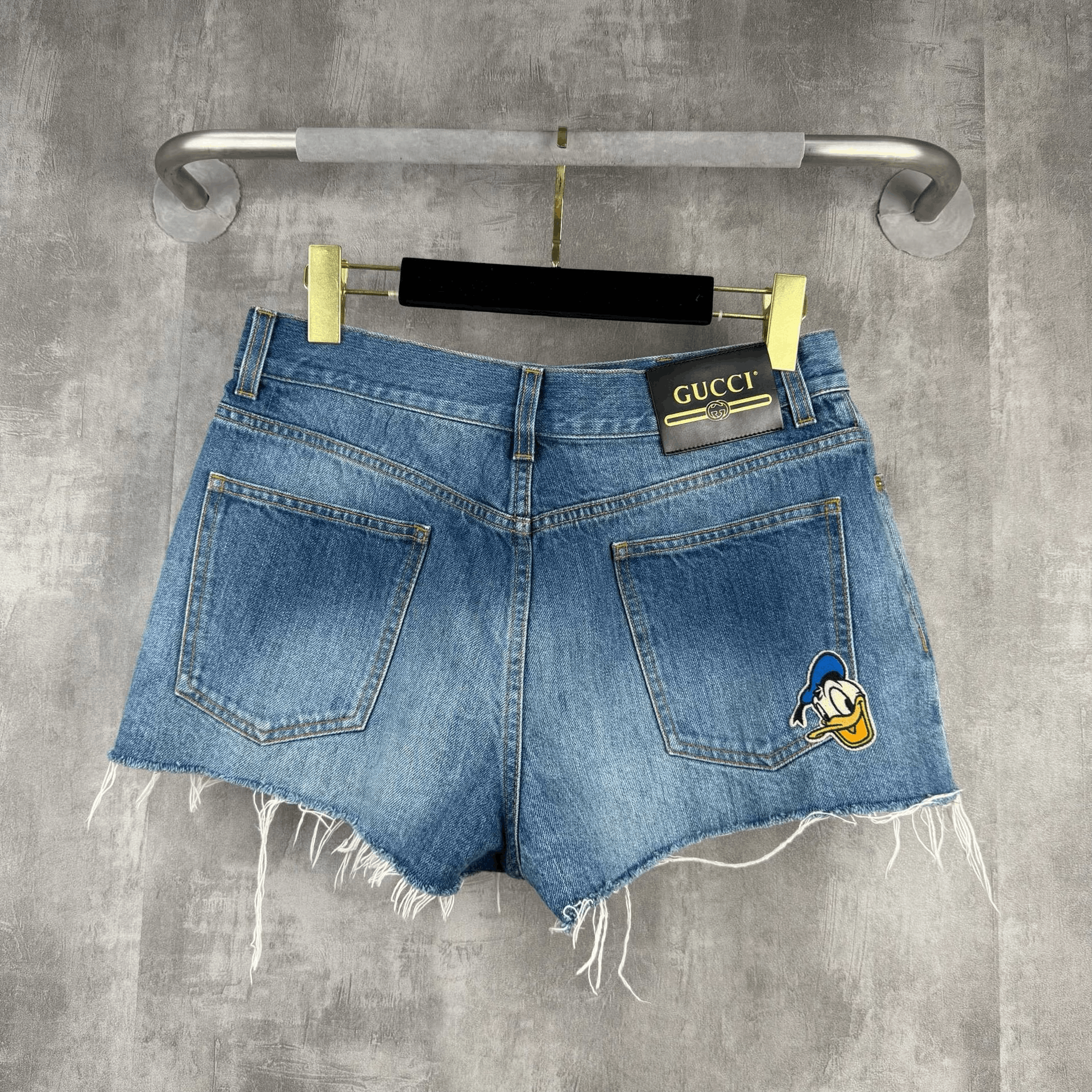 Gucci Gucci Disney Embroidered Donald Duck Denim Shorts Size 29" - 3 Thumbnail