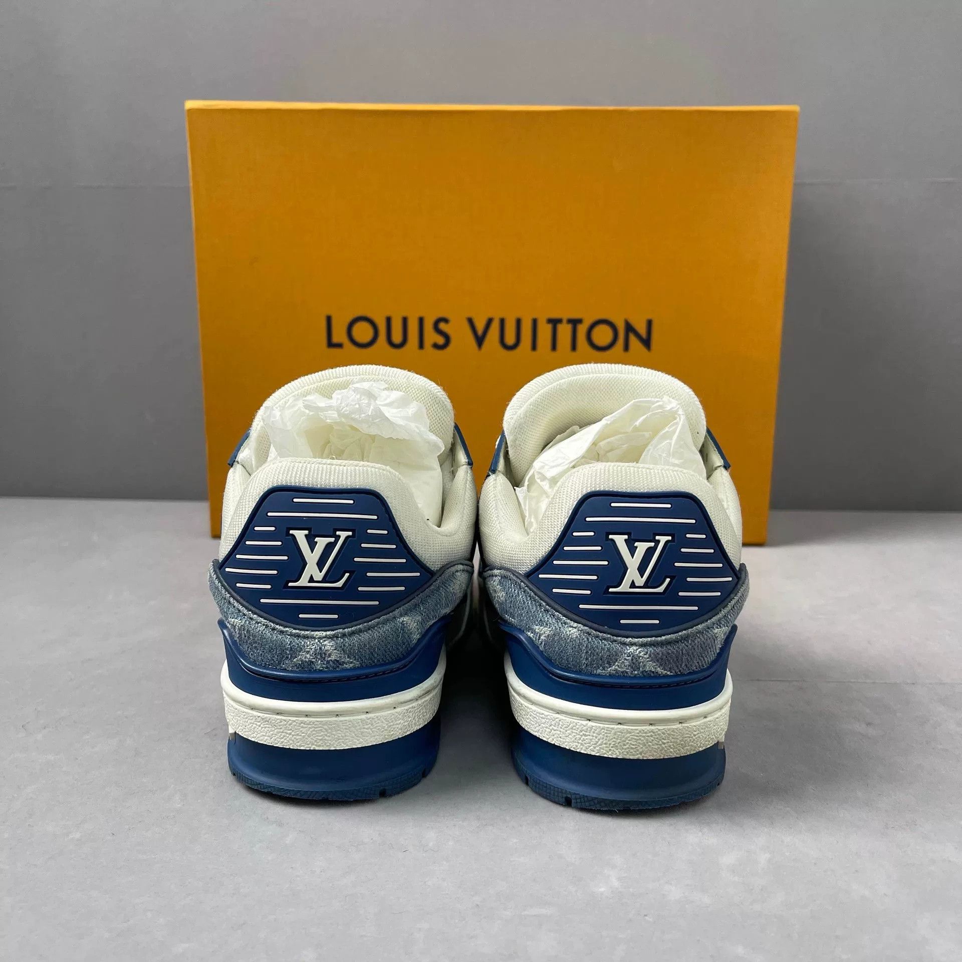 Louis Vuitton Louis Vuitton LV Trainer White Blue Size US 5.5 / IT 35.5 - 4 Thumbnail