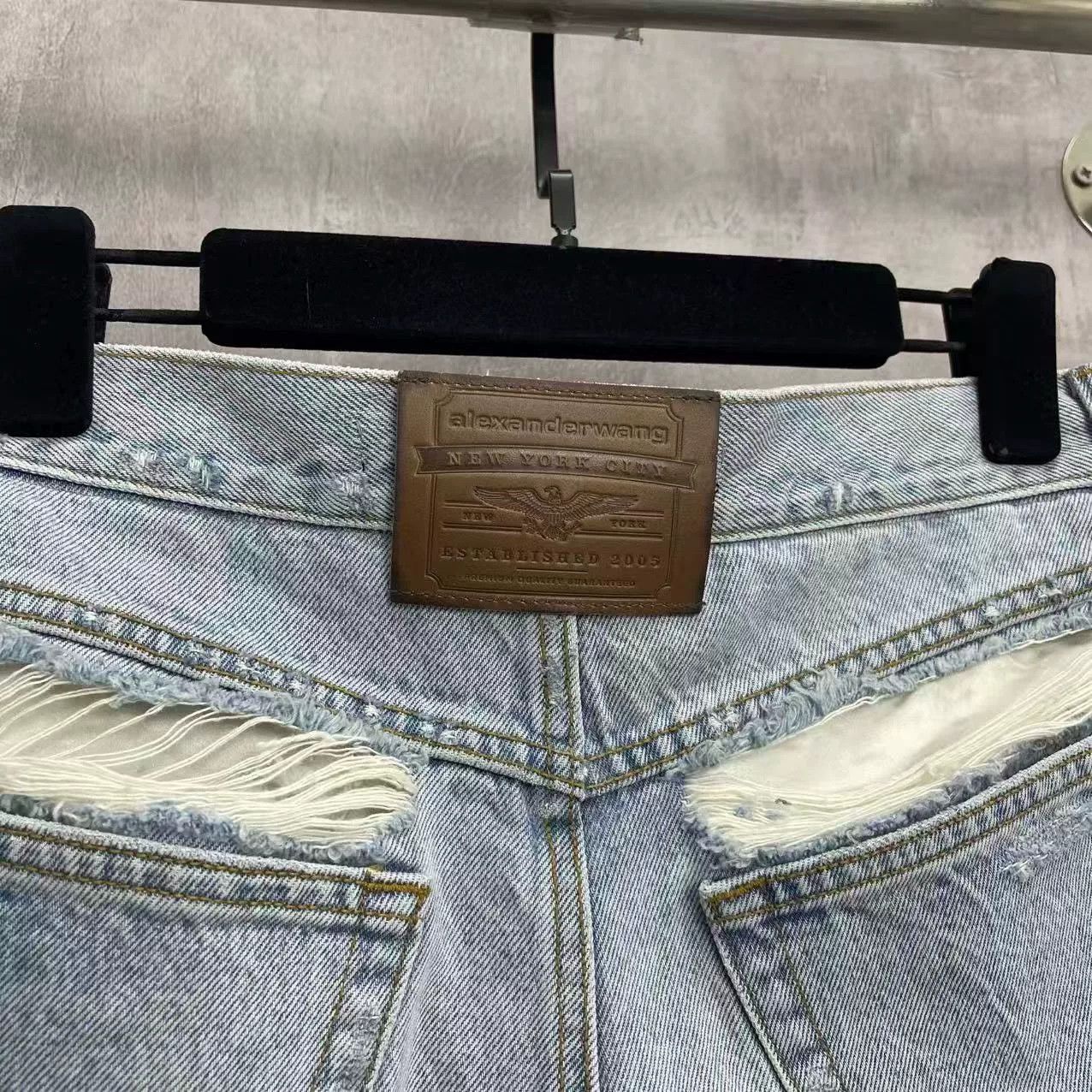 Alexander Wang Alexander Wang Distressed Denim Shorts Size 27" / US 4 / IT 40 - 3 Thumbnail