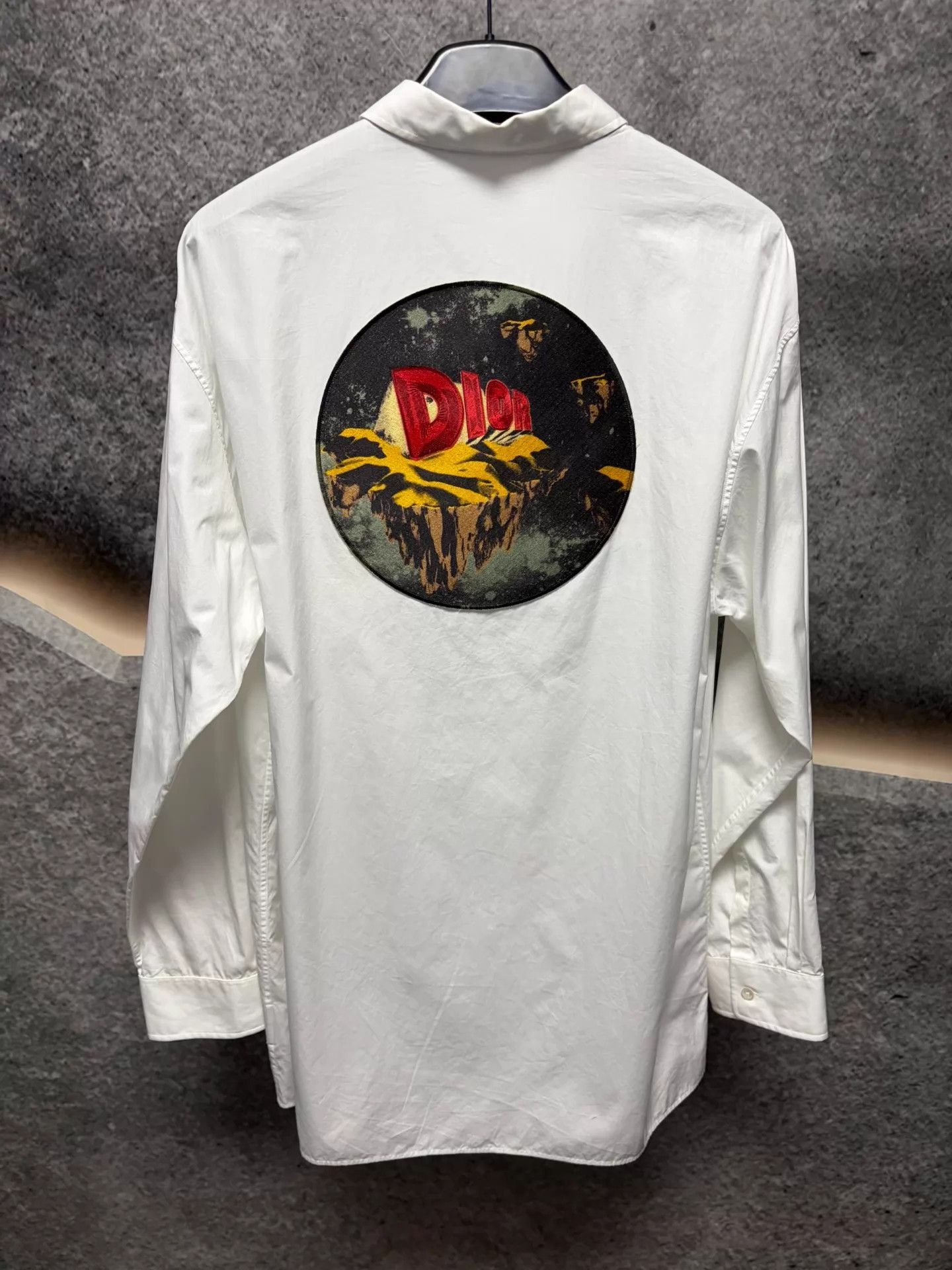 Dior White Button-Up Shirt with Embroidered Patches Size US M / EU 48-50 / 2 - 2 Thumbnail