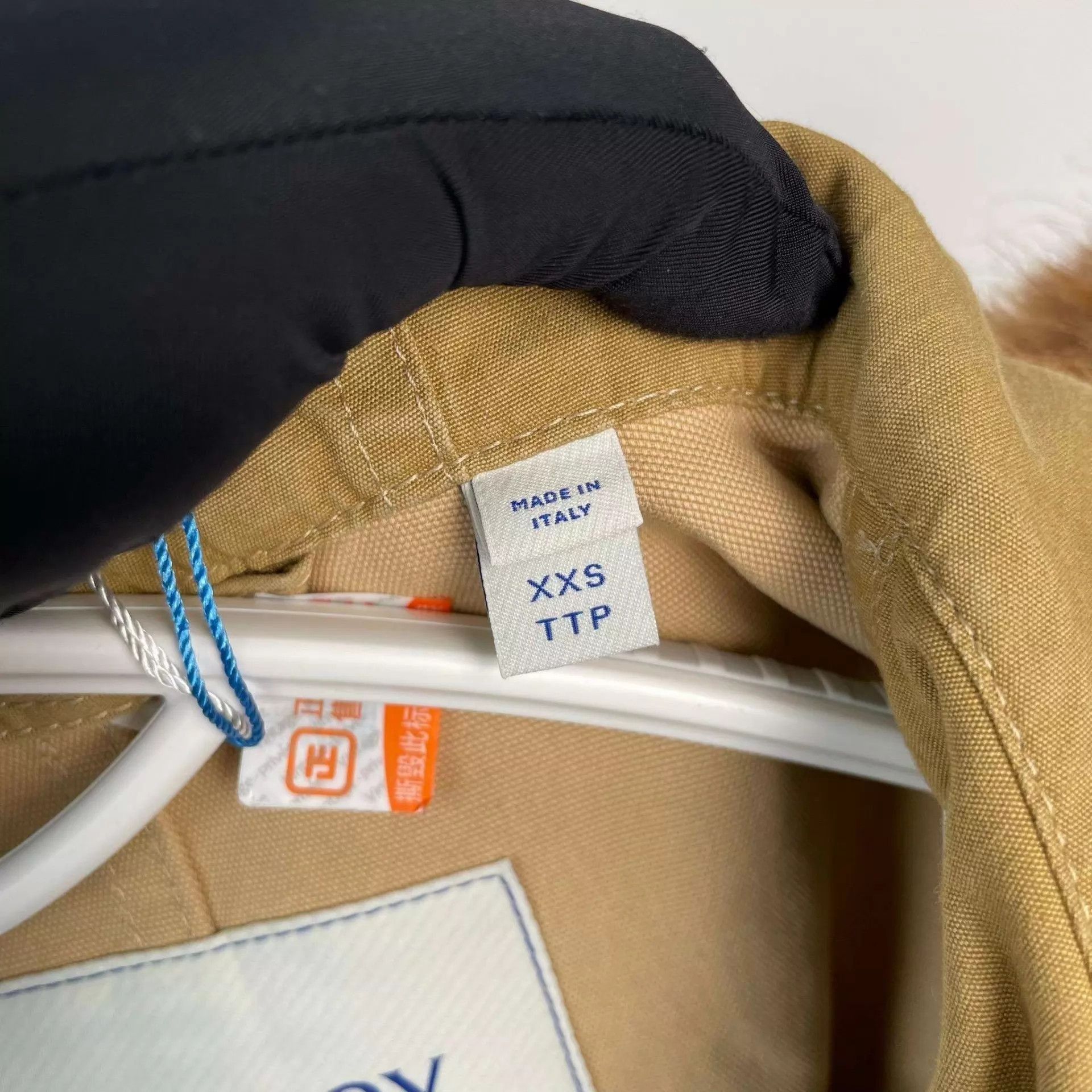 Burberry Yellow Parka with Faux Fur Hood - XXS Size US XXS / EU 40 - 5 Thumbnail
