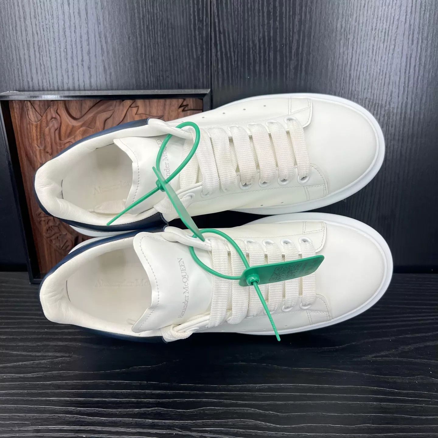 Alexander McQueen White Low-Top Sneakers with Platform Sole Size US 9.5 / EU 42-43 - 7 Thumbnail