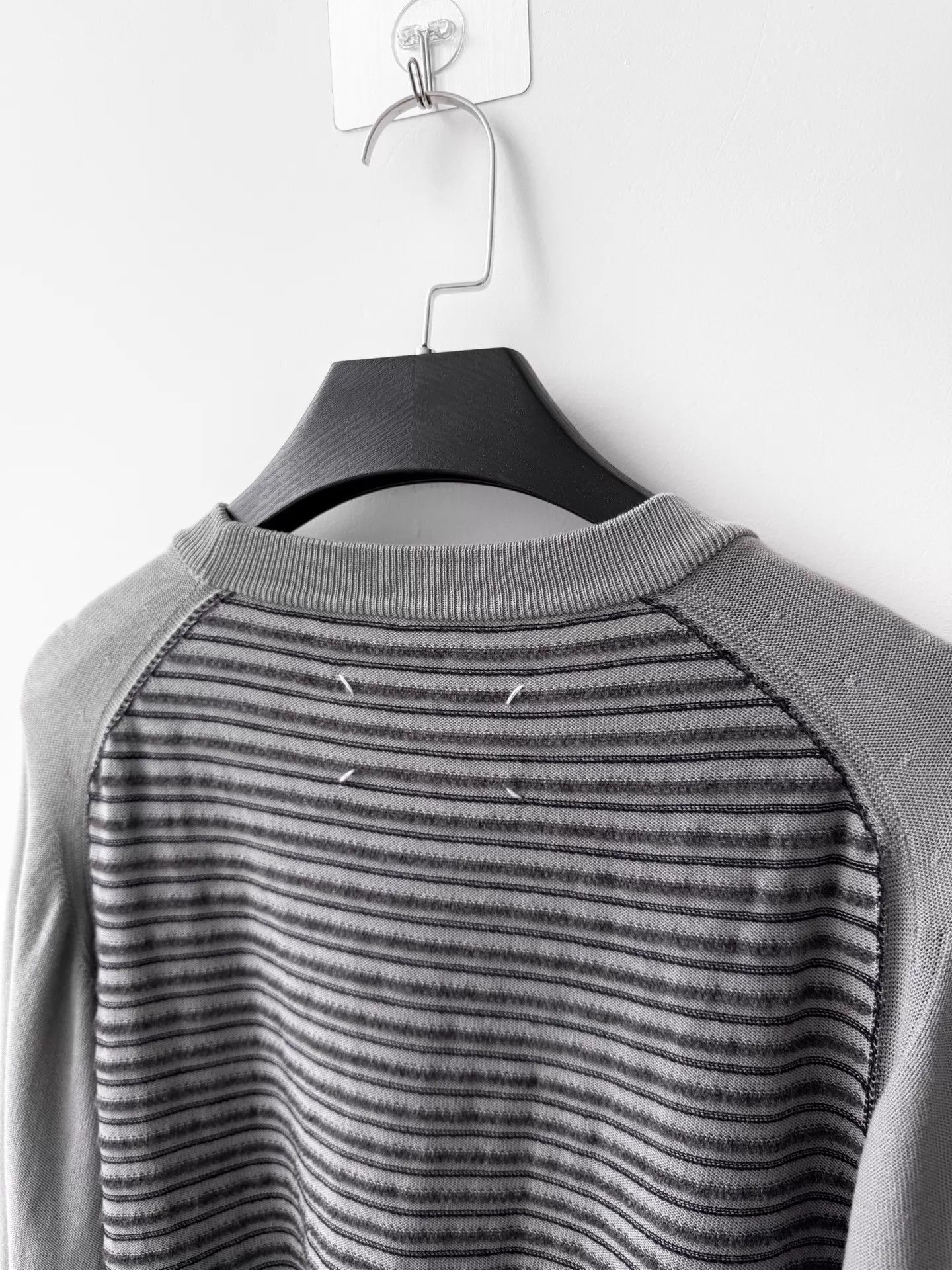 Maison Margiela Gray V-Neck Button-Front Striped Cardigan Size US L / EU 52-54 / 3 - 5 Thumbnail