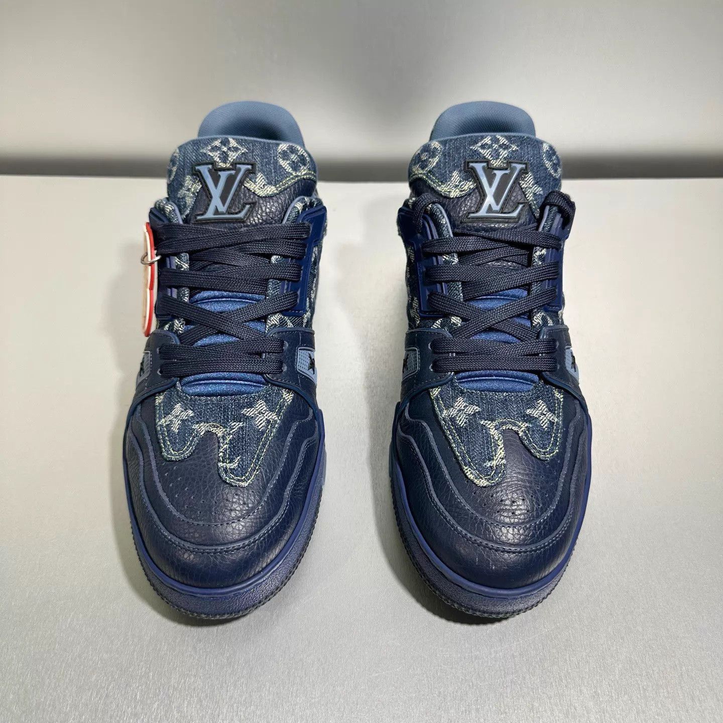 Louis Vuitton Blue Low-Top Sneakers with Pattern Size US 8.5 / EU 41-42 - 2 Thumbnail