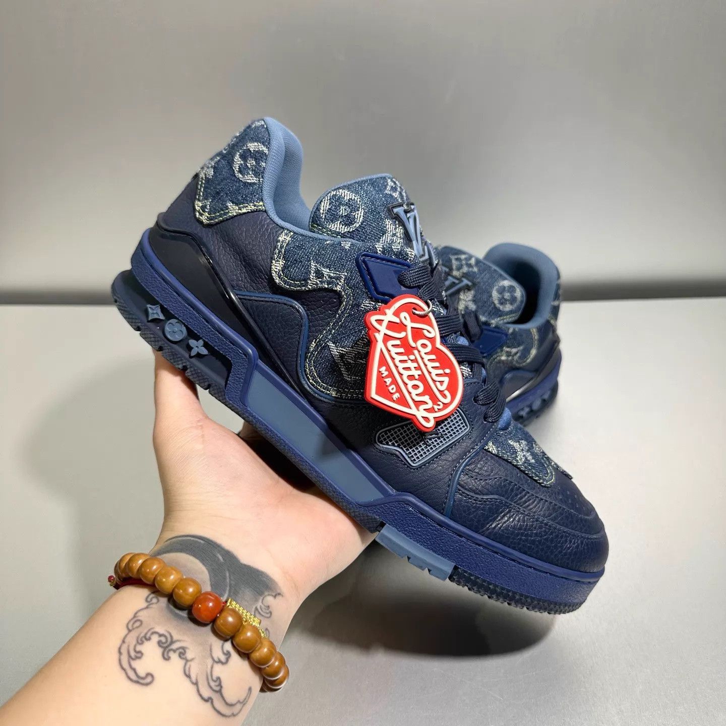 Louis Vuitton Blue Low-Top Sneakers with Pattern Size US 8.5 / EU 41-42 - 8 Thumbnail