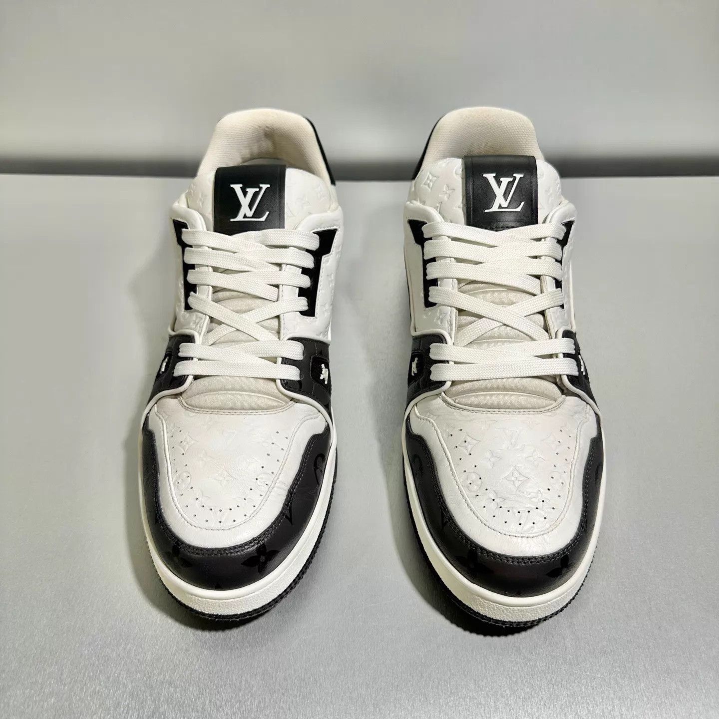 Louis Vuitton Multi Color Low-Top Sneakers Size US 11 / EU 44 - 2 Thumbnail