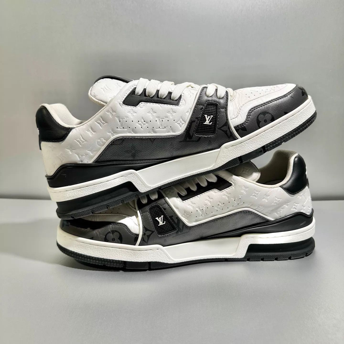 Louis Vuitton Multi Color Low-Top Sneakers Size US 11 / EU 44 - 4 Thumbnail