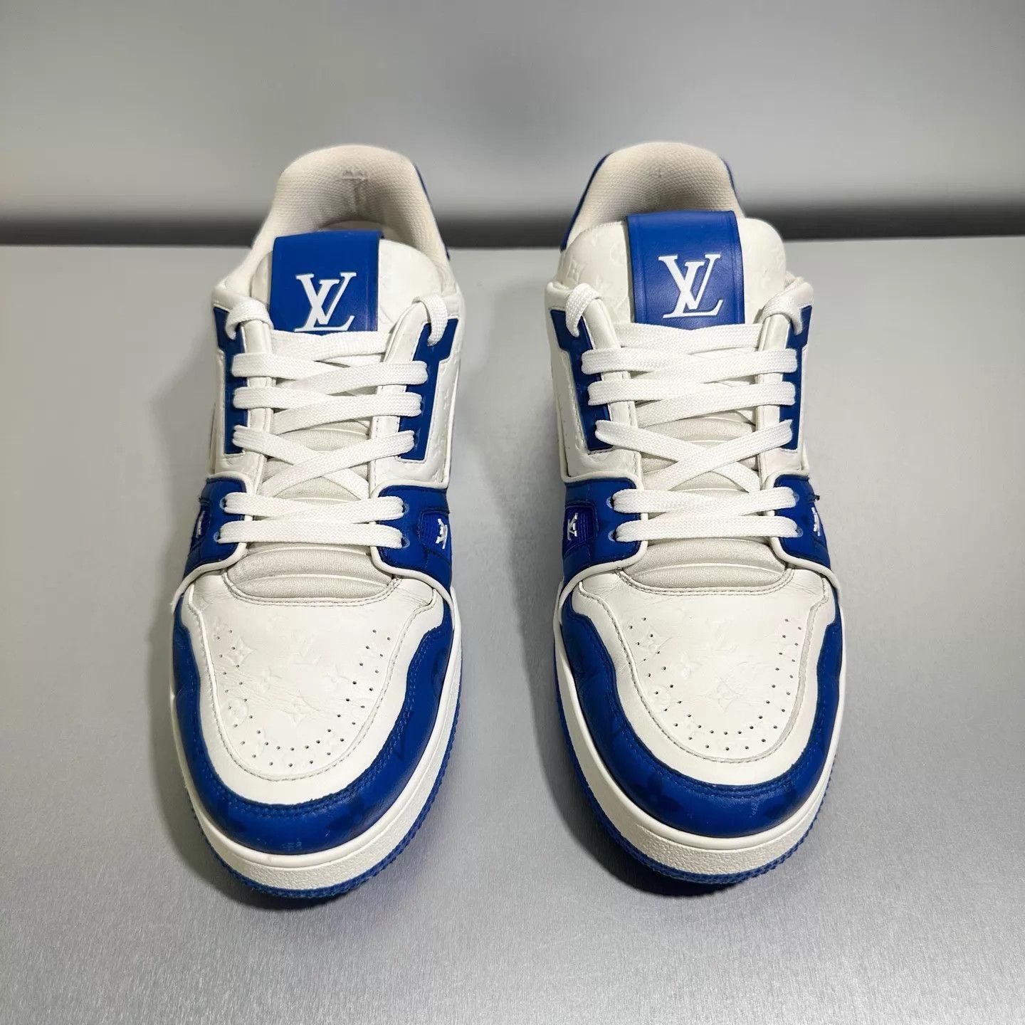 Louis Vuitton Blue and White Low Top Sneakers Size 8.5 Size US 8.5 / EU 41-42 - 2 Thumbnail