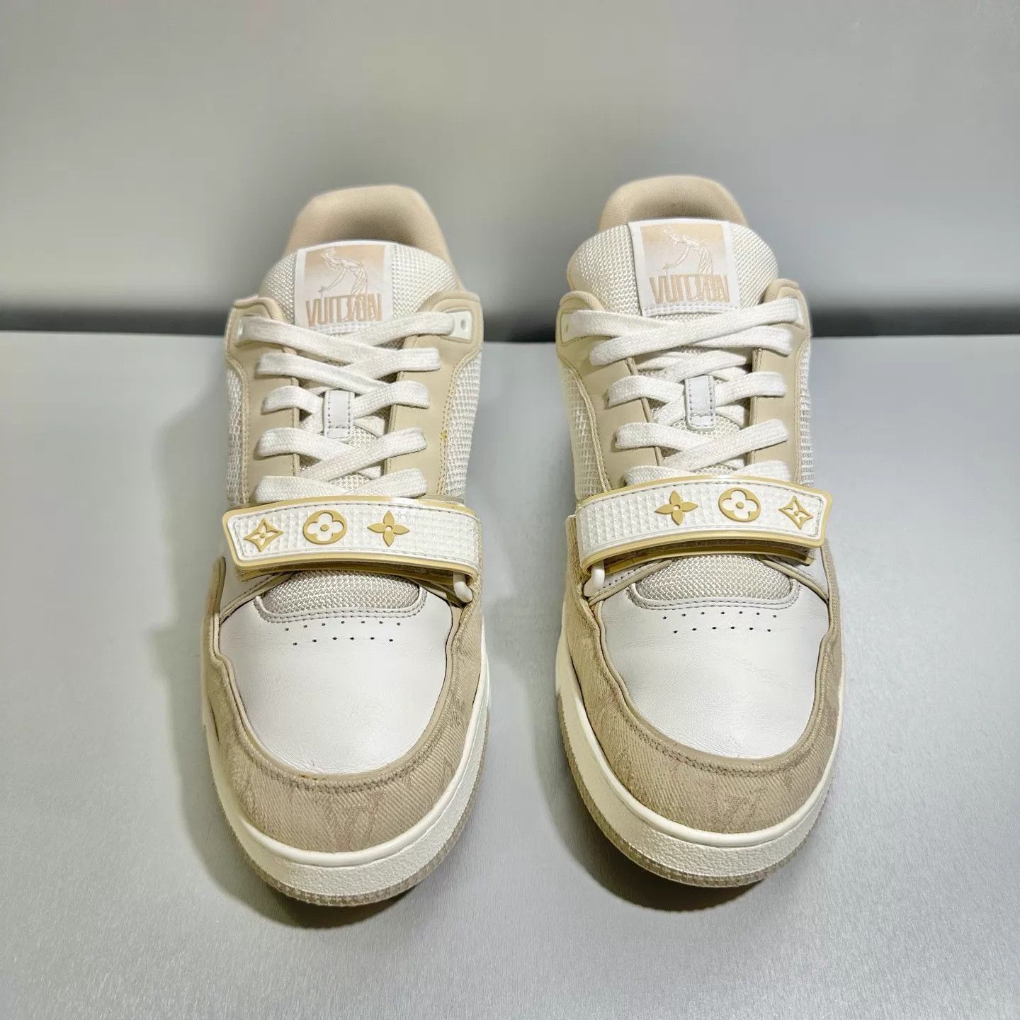 Louis Vuitton Beige Low-Top Sneakers Size 9 Size US 9 / EU 42 - 2 Thumbnail
