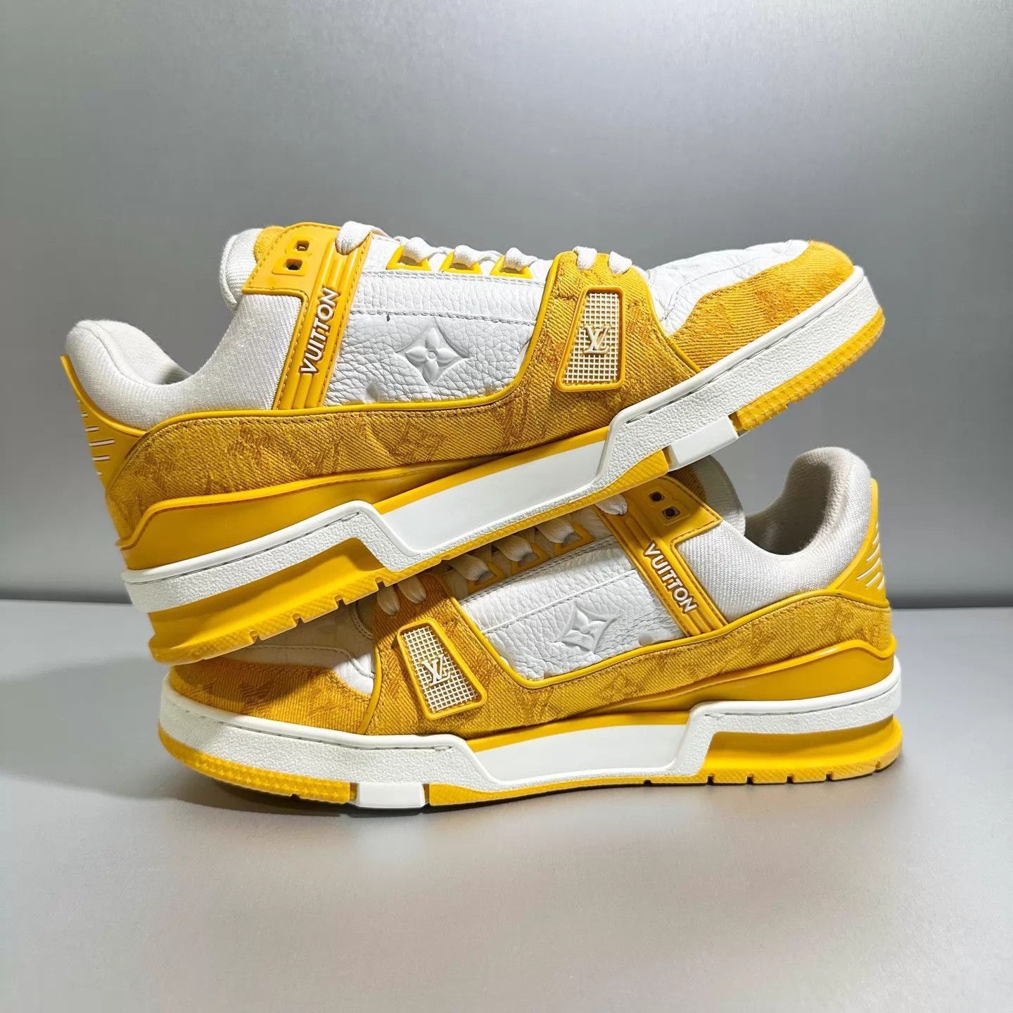 Louis Vuitton Yellow Low-Top Sneakers Size 9 Size US 9 / EU 42 - 4 Thumbnail