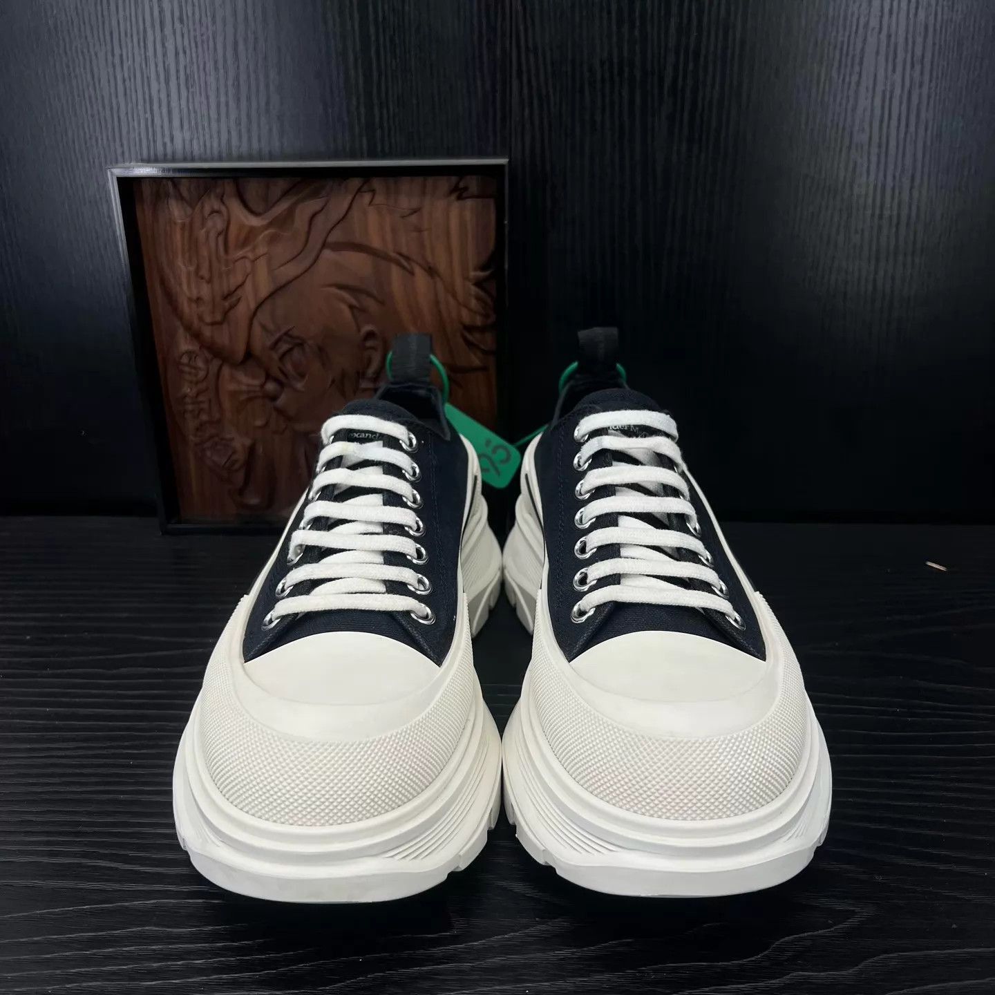 Alexander McQueen Black Low-Top Sneakers Platform Sole Size 9.5 Size US 9.5 / EU 42-43 - 4 Thumbnail