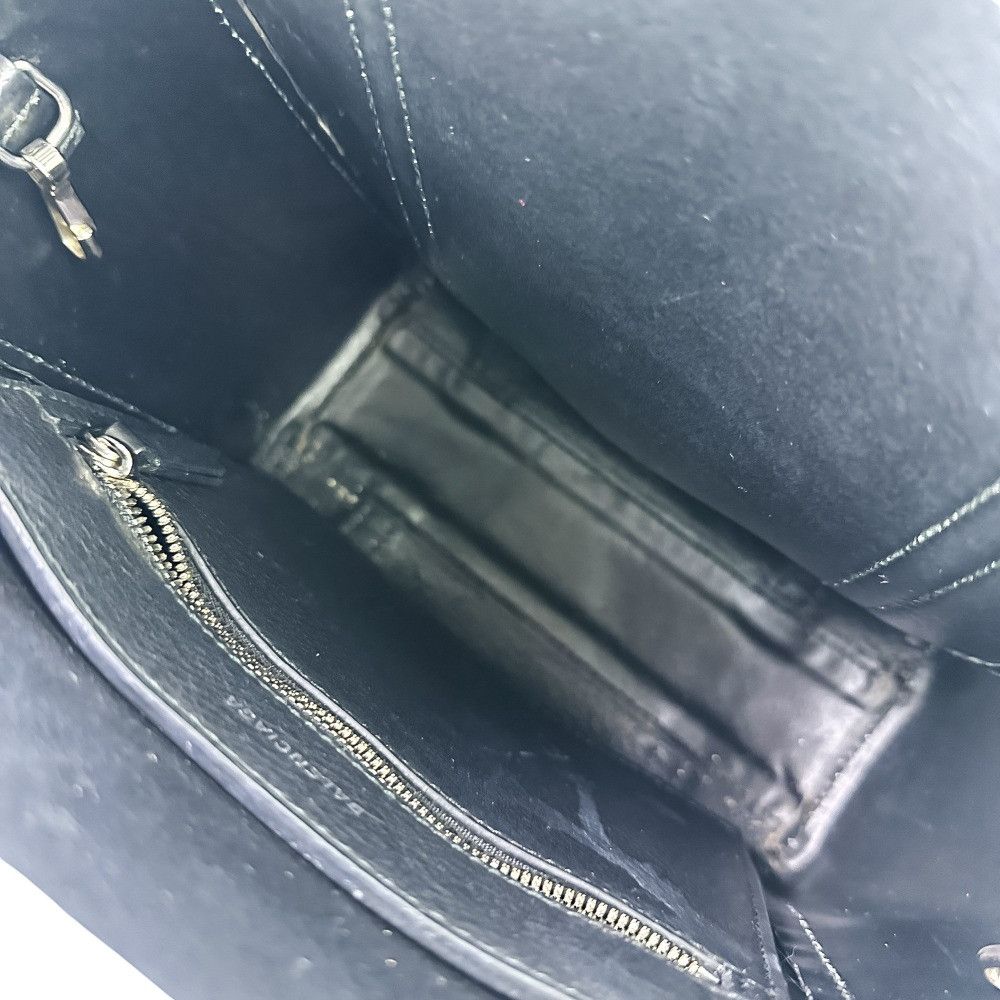 Balenciaga Balenciaga Balenciaga Everyday Tote Bag Leather Tote Bag DUTY FREE for USA Size ONE SIZE - 8 Thumbnail