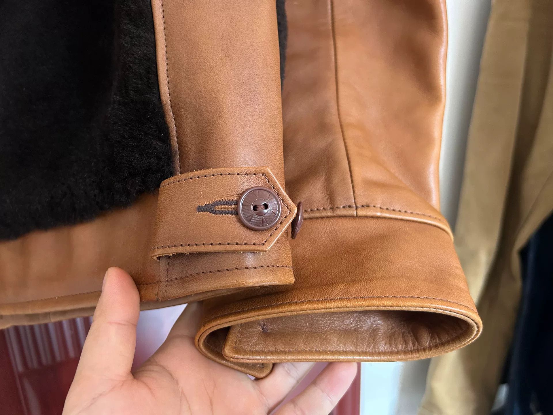 The Real McCoy's brown bear leather jacket by the real mccoy Size US M / EU 48-50 / 2 - 4 Thumbnail