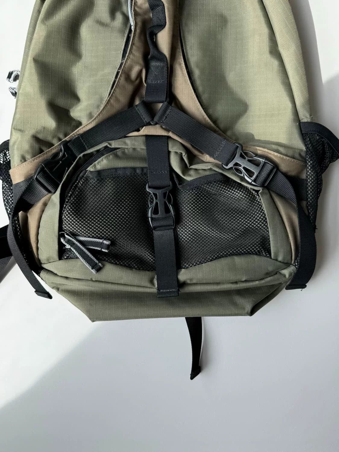 Gap Gap Vintage Mandalorian Functional Backpack Size ONE SIZE - 2 Thumbnail