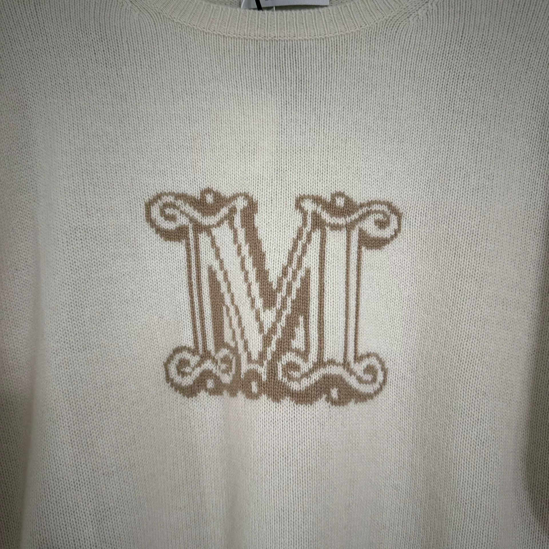 Max Mara MaxMara Classic M Cashmere Sweater Size M / US 6-8 / IT 42-44 - 7 Thumbnail