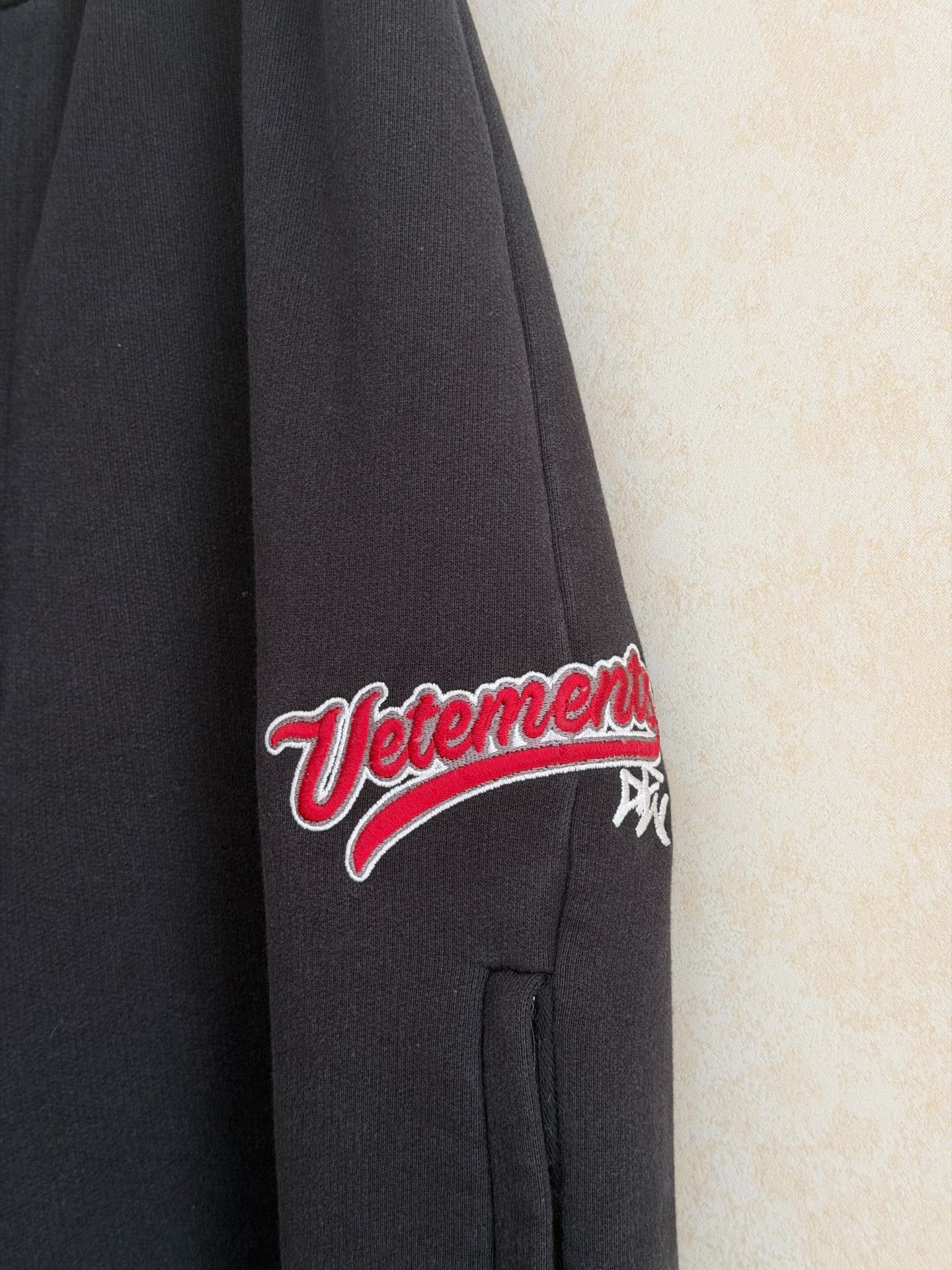 Vetements Vetements Yankees Embroidered Black Wide-Leg Pants Size US 31 - 2 Thumbnail