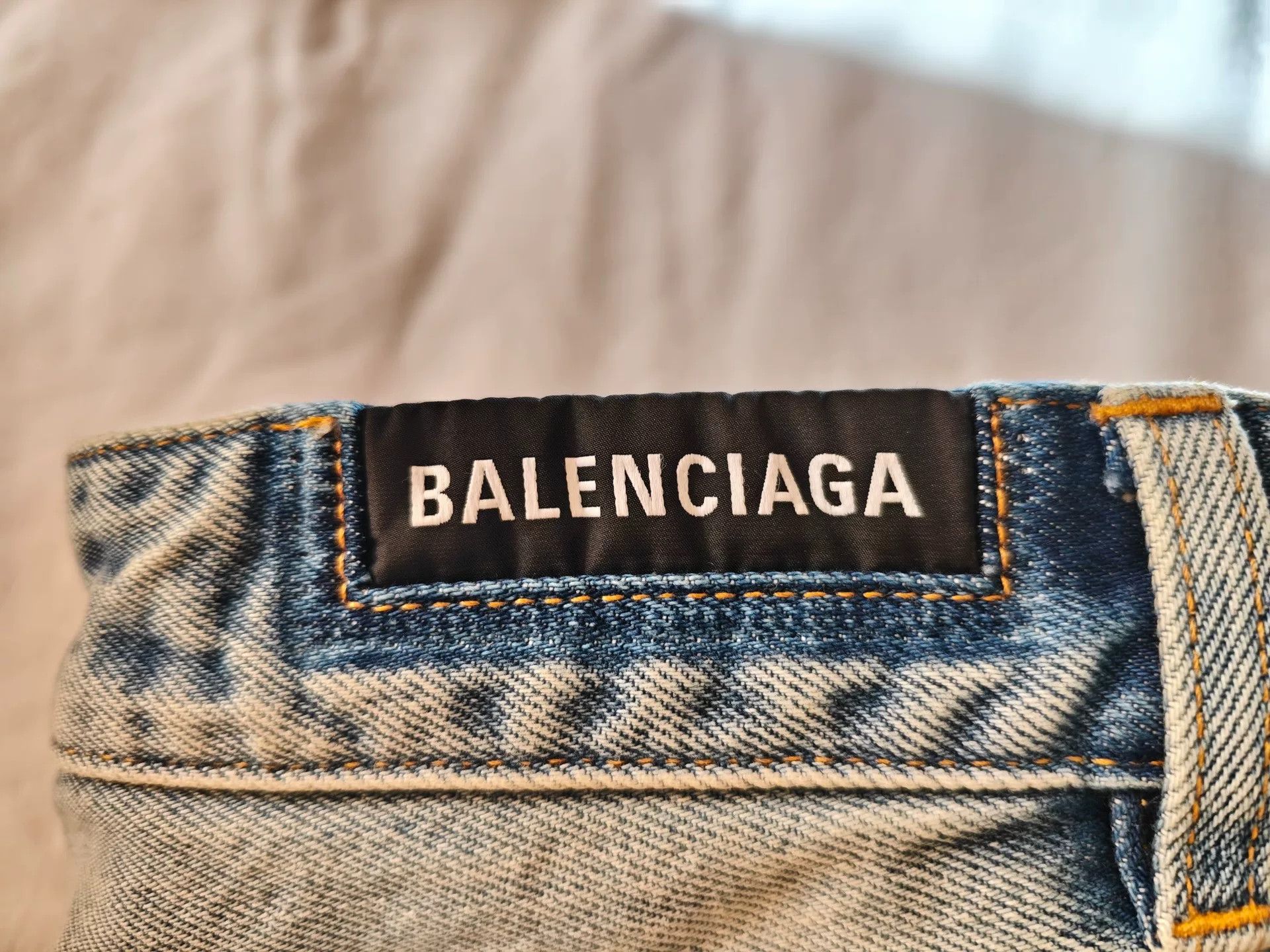 Balenciaga Balenciaga Runway Fringe Distressed Denim Shorts Size US 31 - 4 Thumbnail