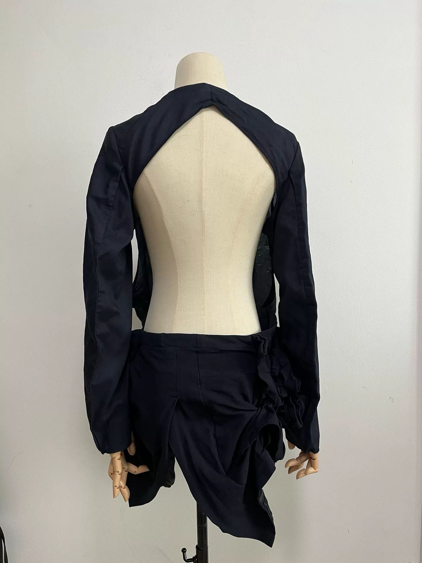 Comme des Garcons Comme des Garçons Navy Backless Top Size M / US 6-8 / IT 42-44 - 2 Thumbnail