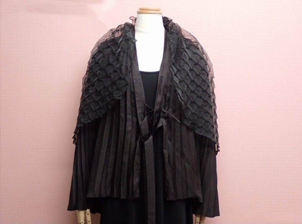Masaki Matsushima Masaki Matsushima Pleated Cape Cardigan Size M / US 6-8 / IT 42-44 - 2 Thumbnail