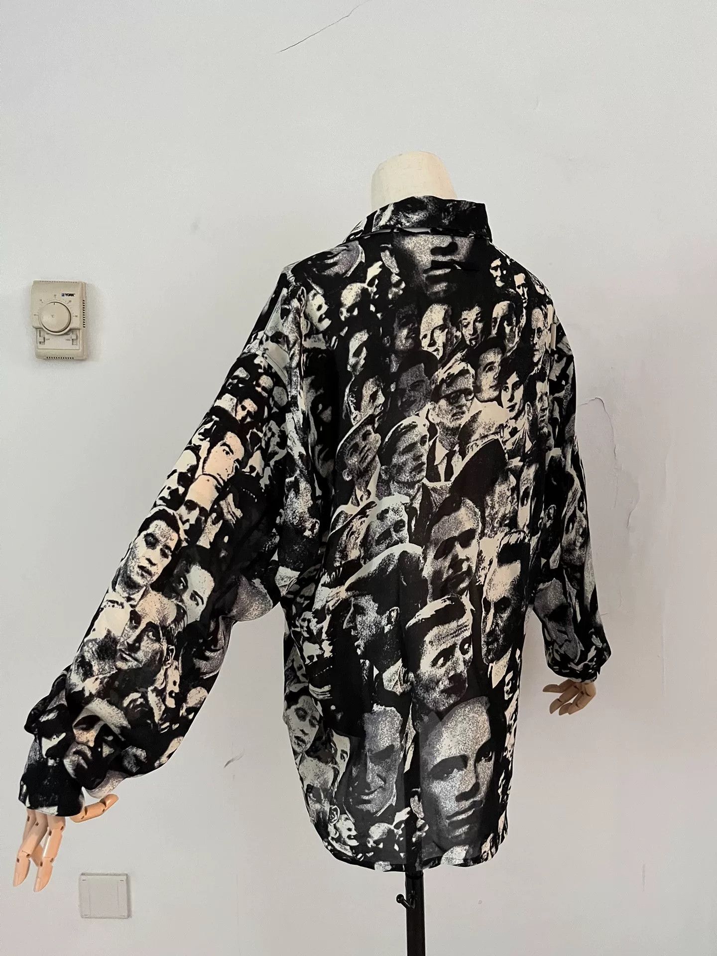 Jean Paul Gaultier Jean Paul Gaultier Portrait Print Shirt Size US M / EU 48-50 / 2 - 3 Thumbnail