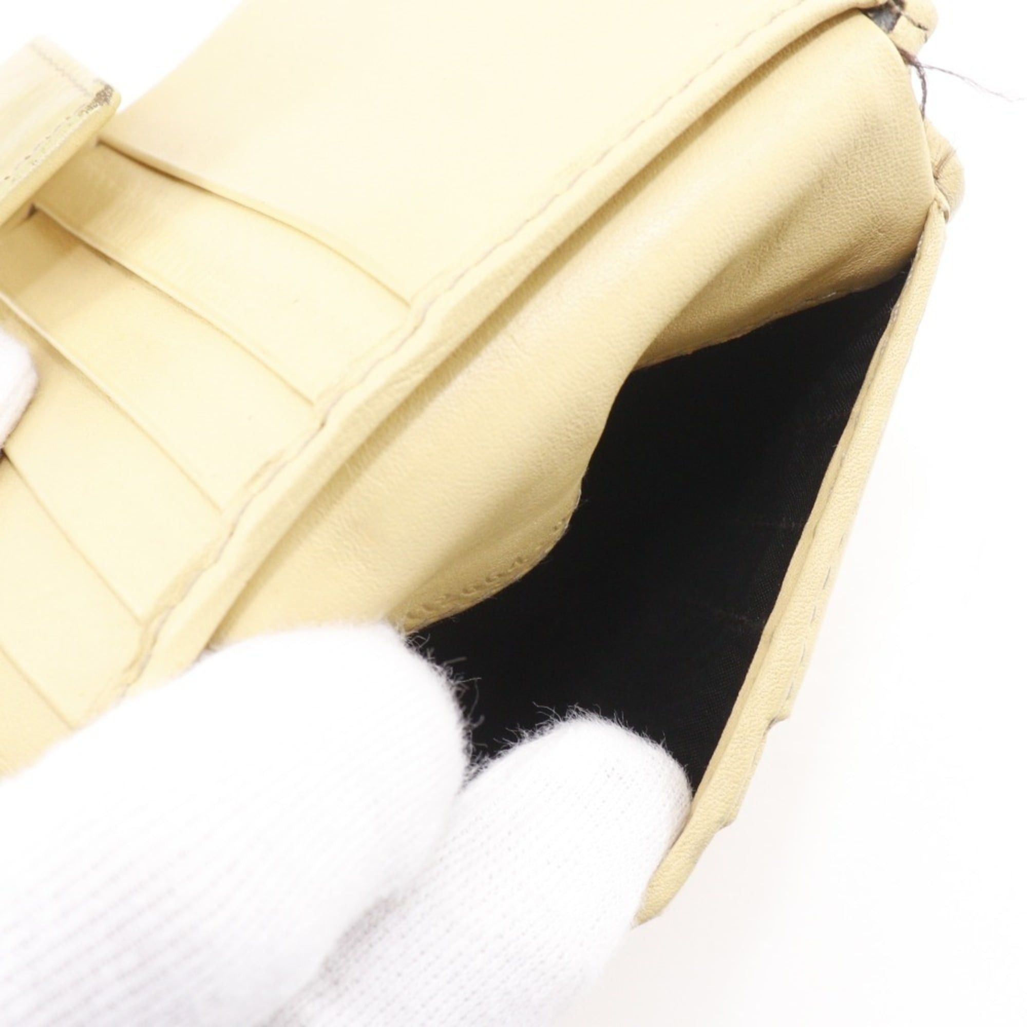 Gucci Gucci Bi-fold Wallet 112664 GG Canvas Beige Snap Button Women's Size ONE SIZE - 8 Thumbnail