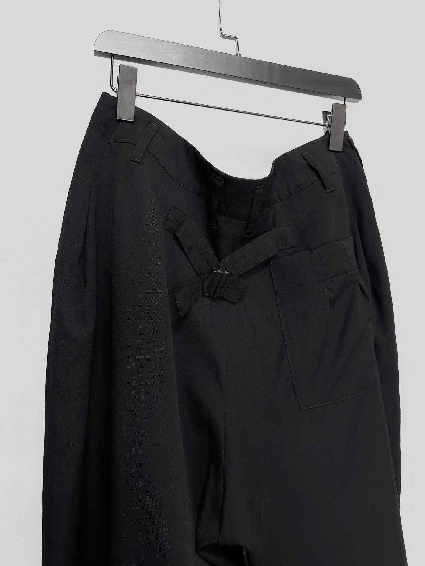 Yohji Yamamoto Yohji Yamamoto 17ss Asymmetric Pants Size US 31 - 3 Thumbnail