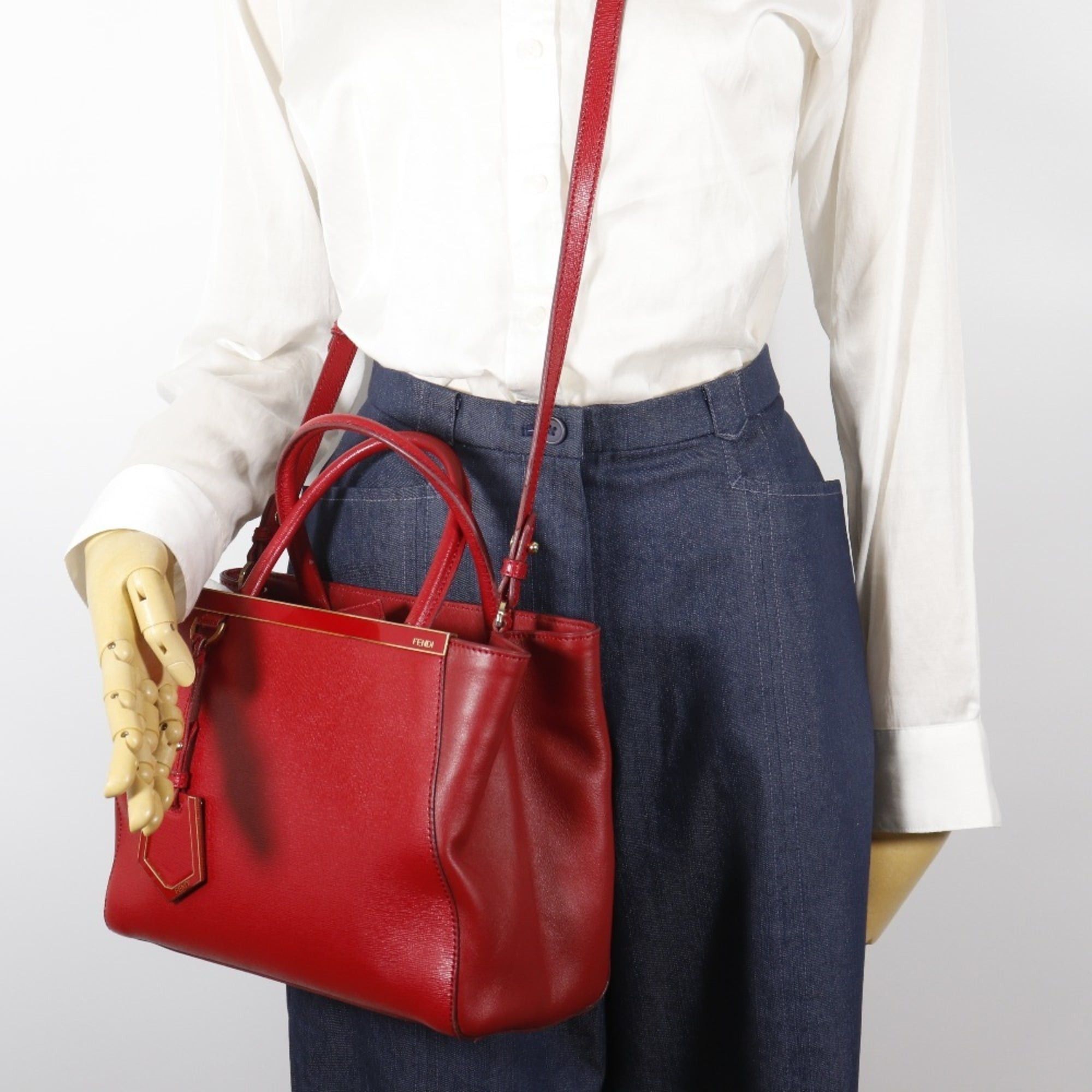 Fendi Fendi Petite to Jules 2-Way Shoulder Bag (8BH253) Leather, Red, 2-Way, A5 Size, Snap Button, Women's Size ONE SIZE - 20 Thumbnail
