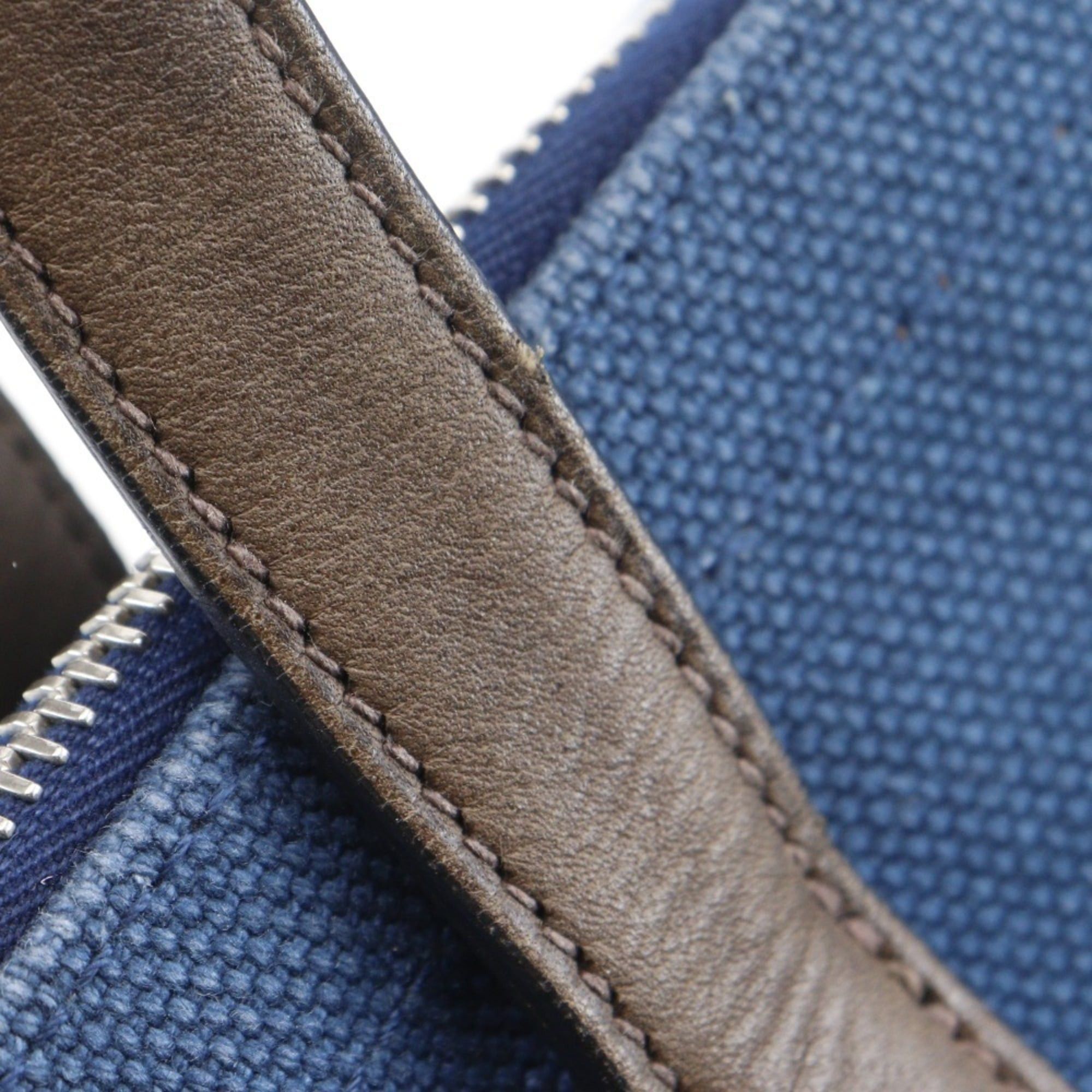 Hermes Hermes Cavasmira PM handbag, Medor hardware, canvas, 2008 model, navy blue, □L size, A4 zipper closure, unisex. Size ONE SIZE - 15 Thumbnail