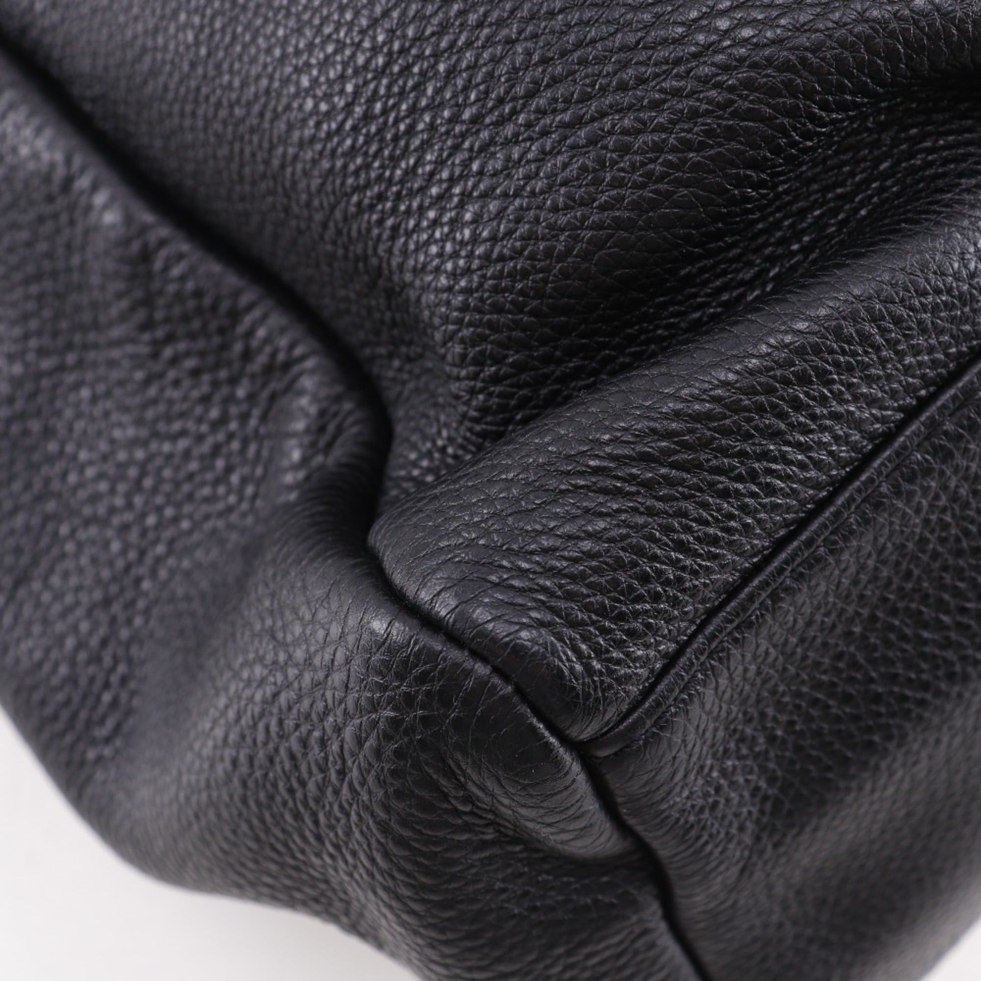 Marc by Marc Jacobs Marc by Marc Jacobs Marc by Jacobs Core Classic Q Fran Tote Bag, 2-Way Shoulder M3PE104, Leather, Black, 2-way, A4 size, Magnetic closure, Women's. Size ONE SIZE - 6 Thumbnail