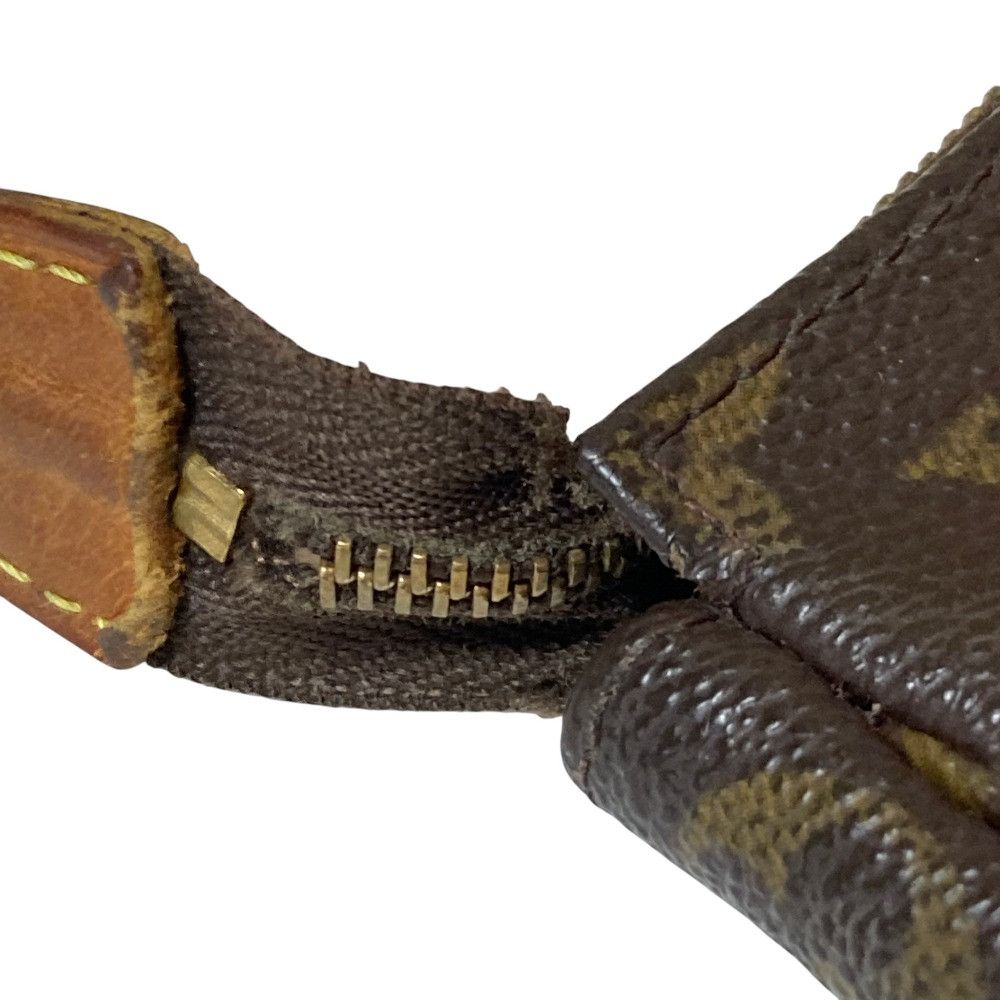 Louis Vuitton Louis Vuitton Louis Vuitton Monogram Accessories Pouch Textile Vanity Bag M51980 DUTY FREE for USA Size ONE SIZE - 9 Thumbnail