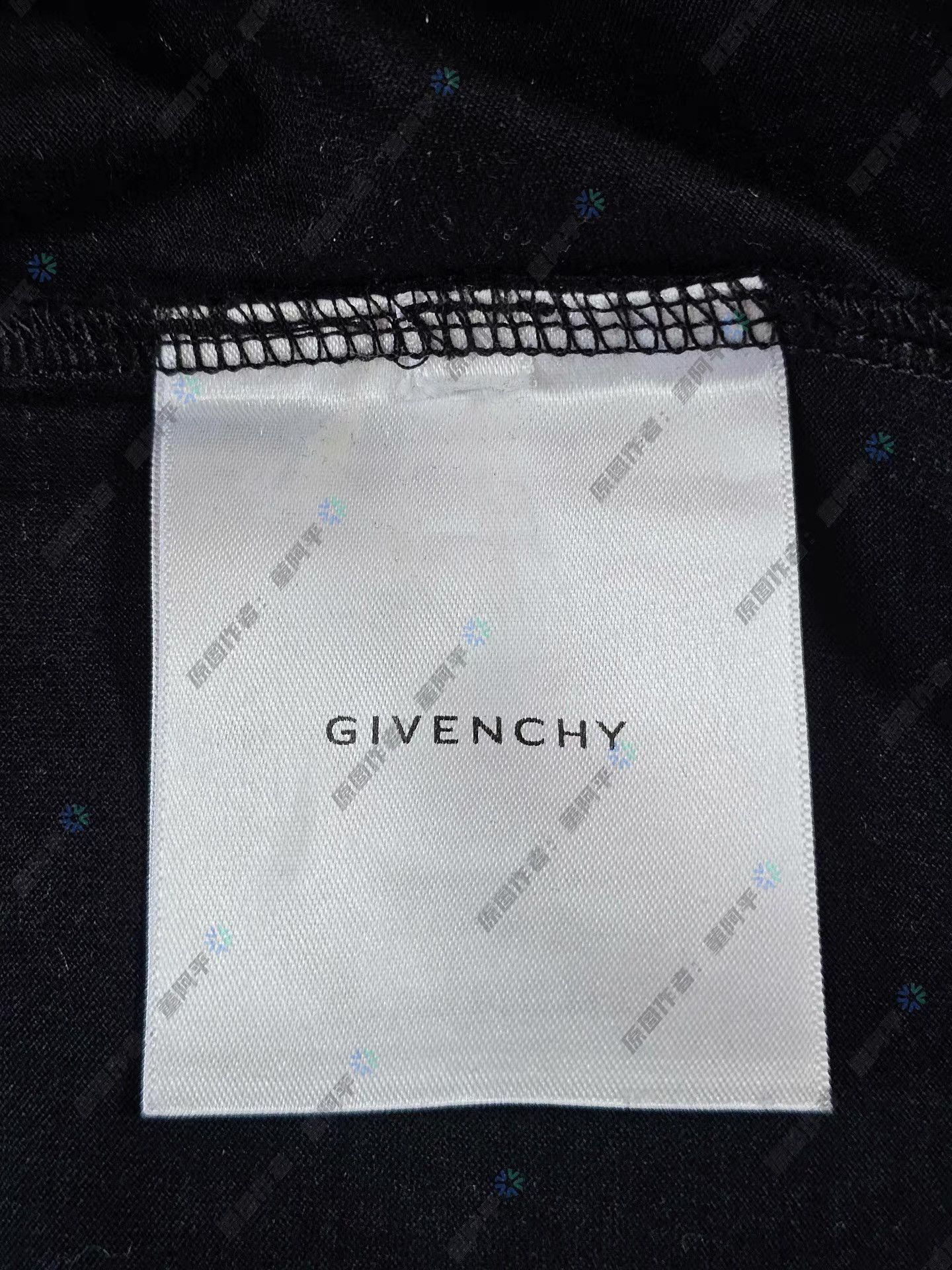 Givenchy Black Short-Sleeve Crewneck T-Shirt Size US XL / EU 56 / 4 - 8 Thumbnail
