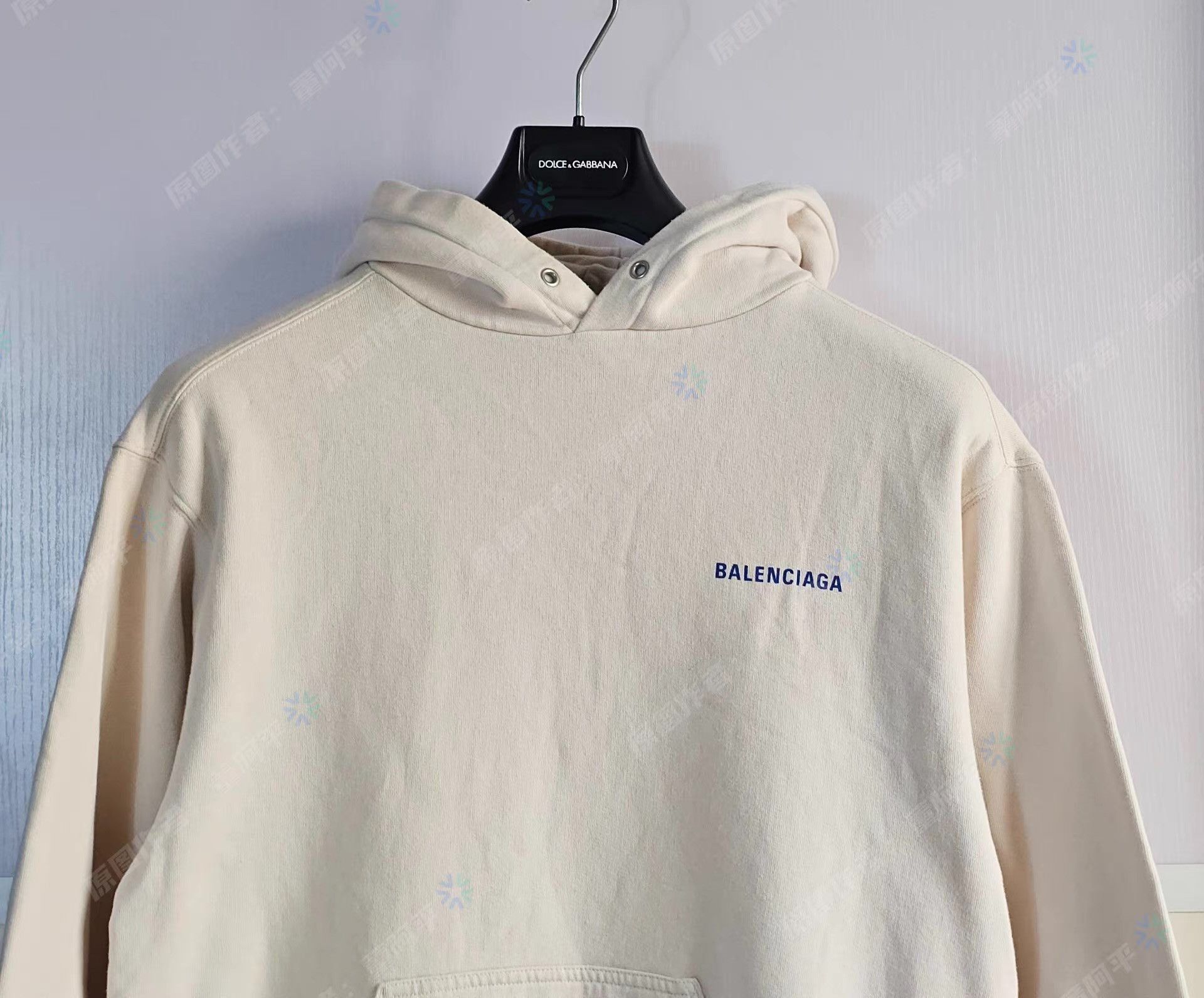 Balenciaga Beige Hoodie with Front Pocket - XXS Size US XXS / EU 40 - 2 Thumbnail
