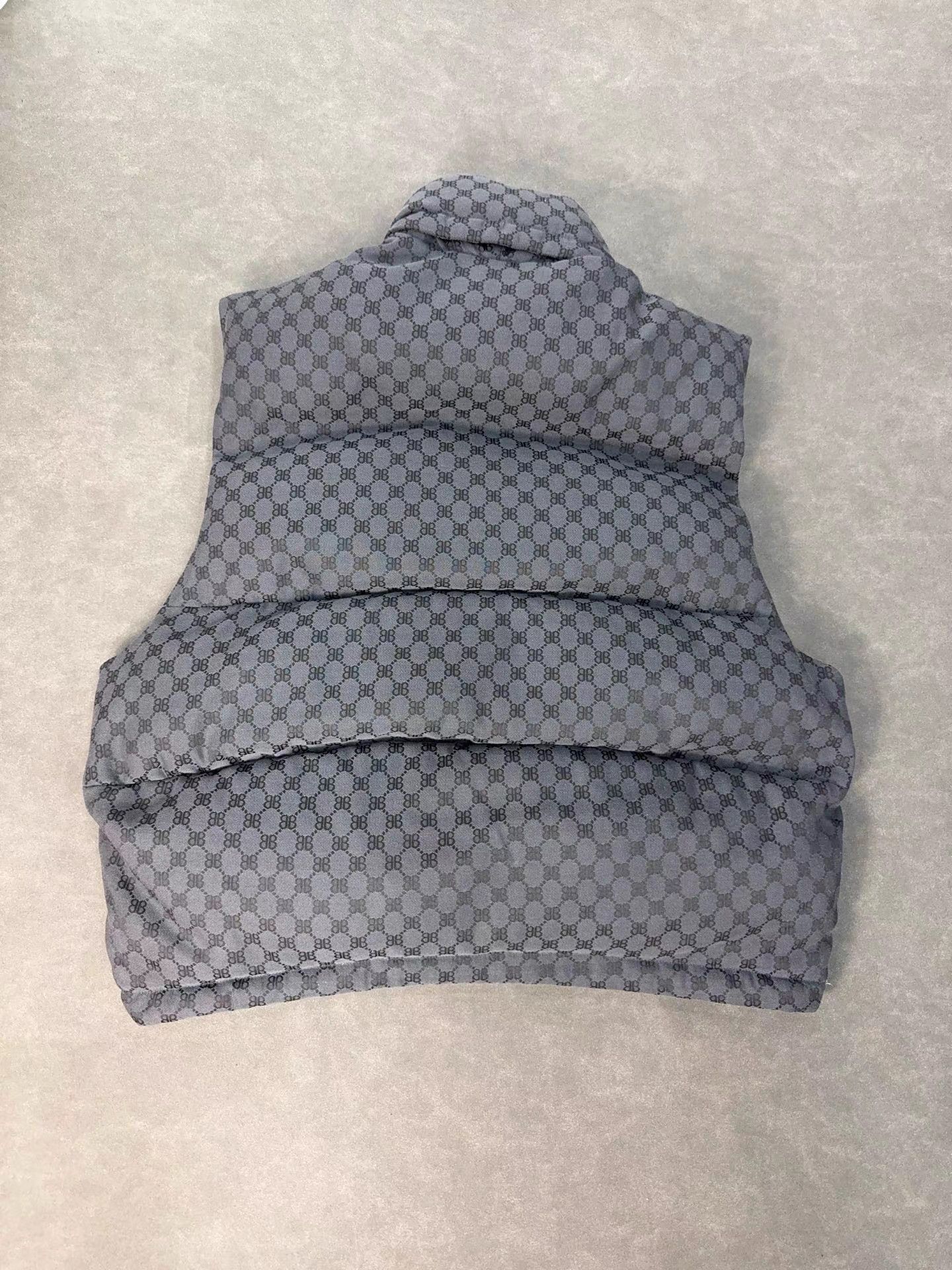 Balenciaga Black Patterned Puffer Vest - XXS Size US XXS / EU 40 - 2 Thumbnail