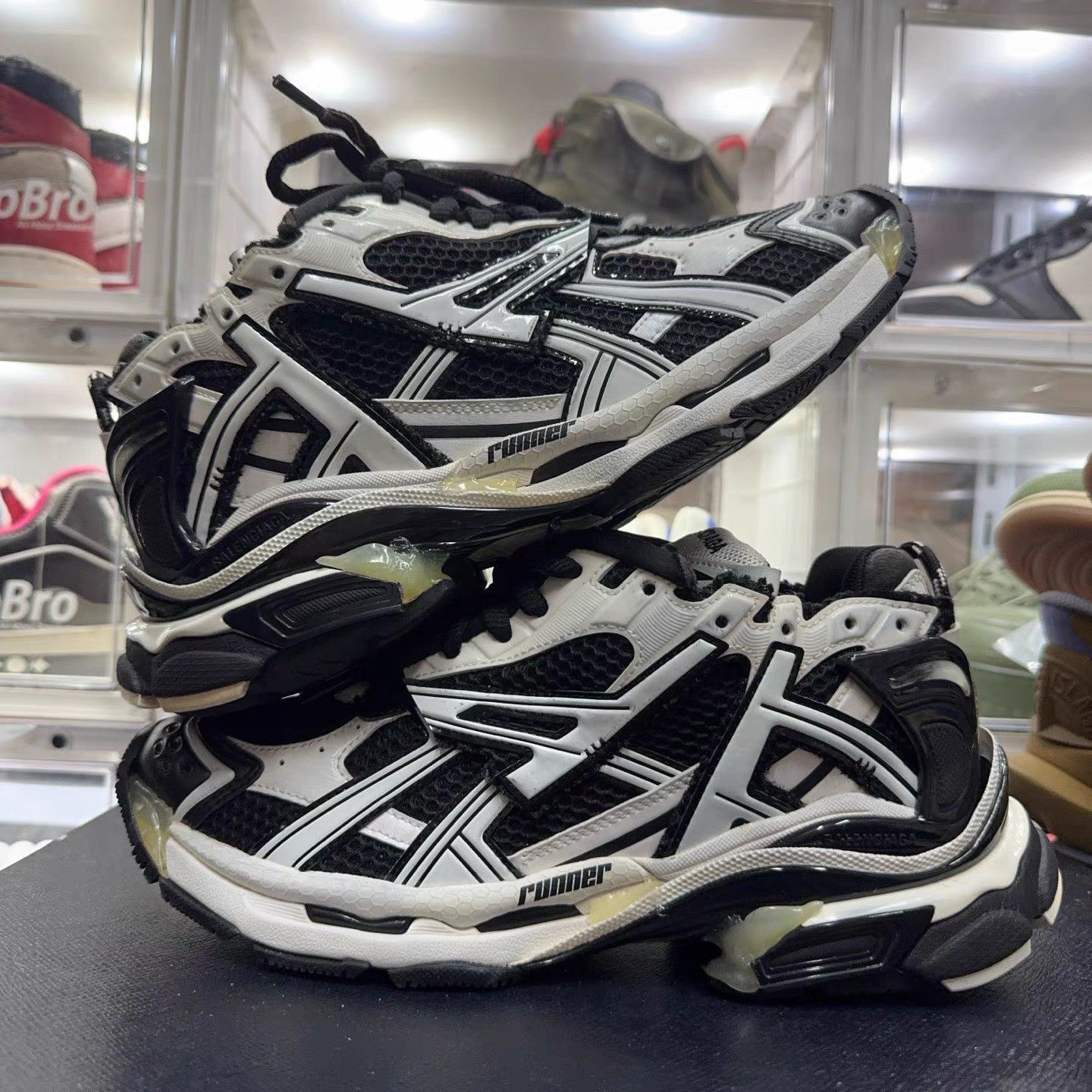 Balenciaga Black High-Top Sneakers with Bold Pattern Size US 7 / EU 40 - 6 Thumbnail