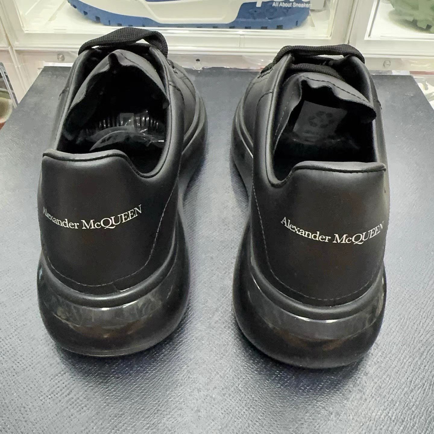 Alexander McQueen Black Low-Top Leather Sneakers Size 7.5 Size US 7.5 / EU 40-41 - 5 Thumbnail