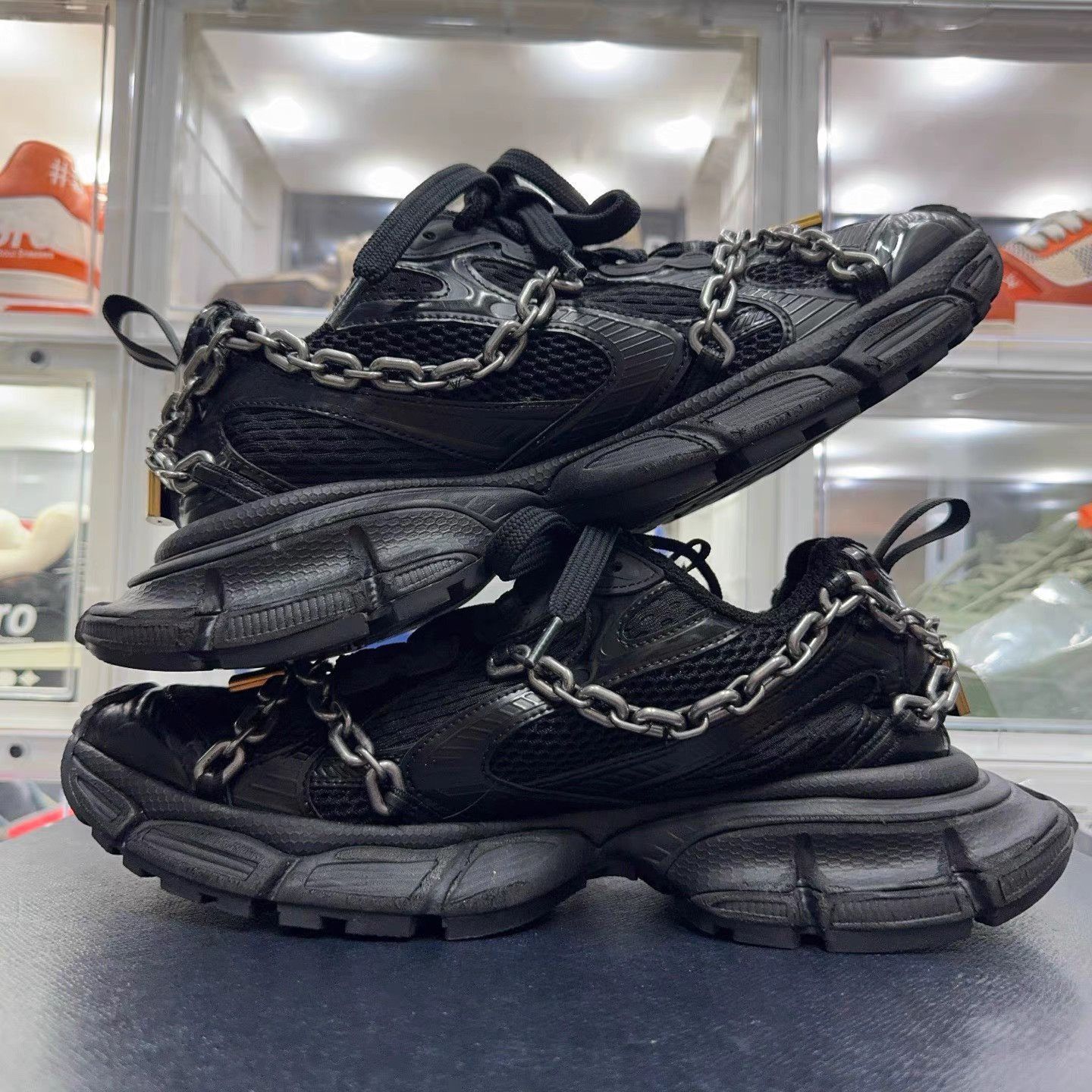 Balenciaga Black Chain-Accented Chunky Sneakers Size US 10 / EU 43 - 4 Thumbnail