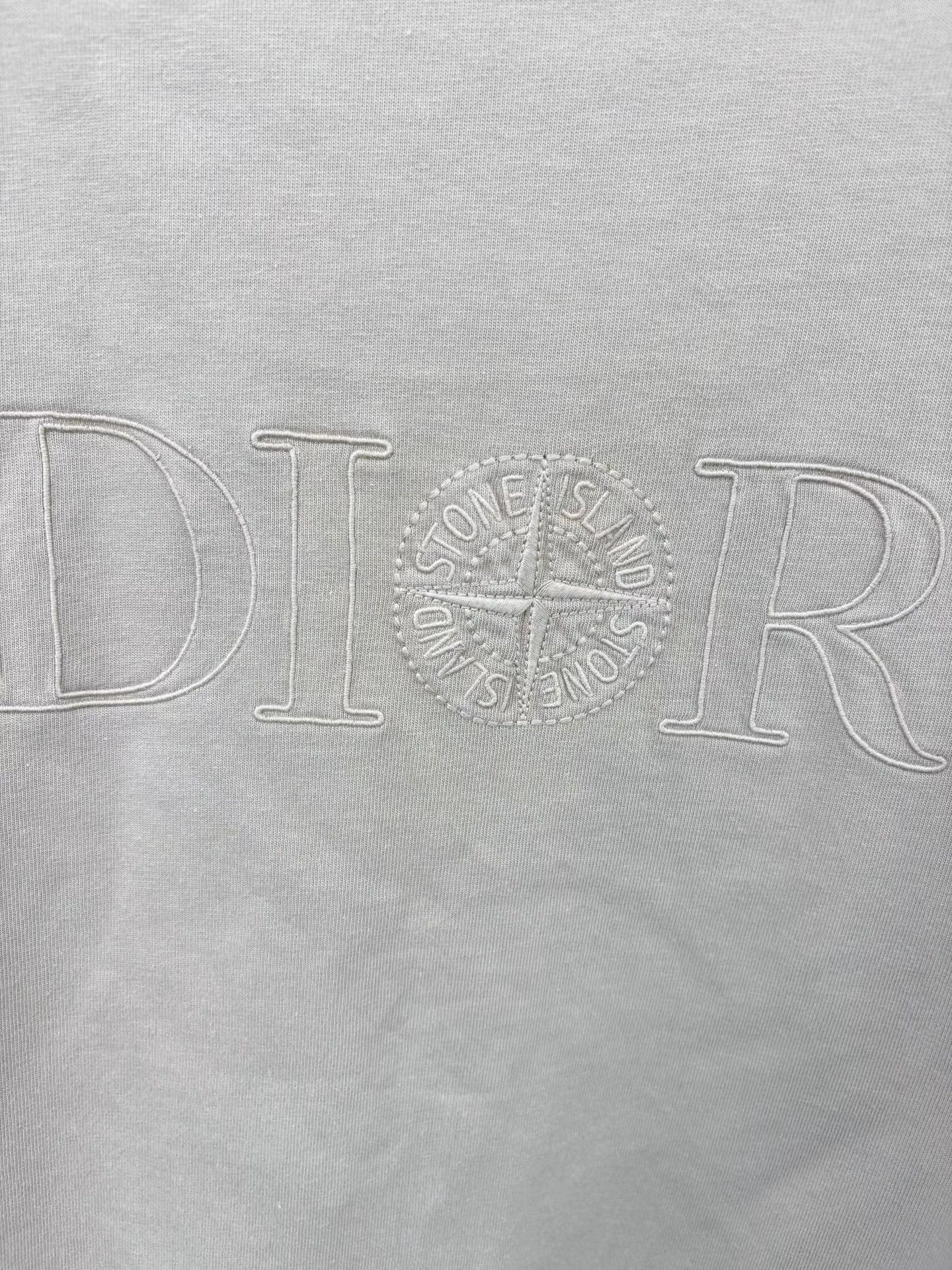 Dior Brown Short-Sleeve Embroidered Shirt - Size S Size US S / EU 44-46 / 1 - 3 Thumbnail