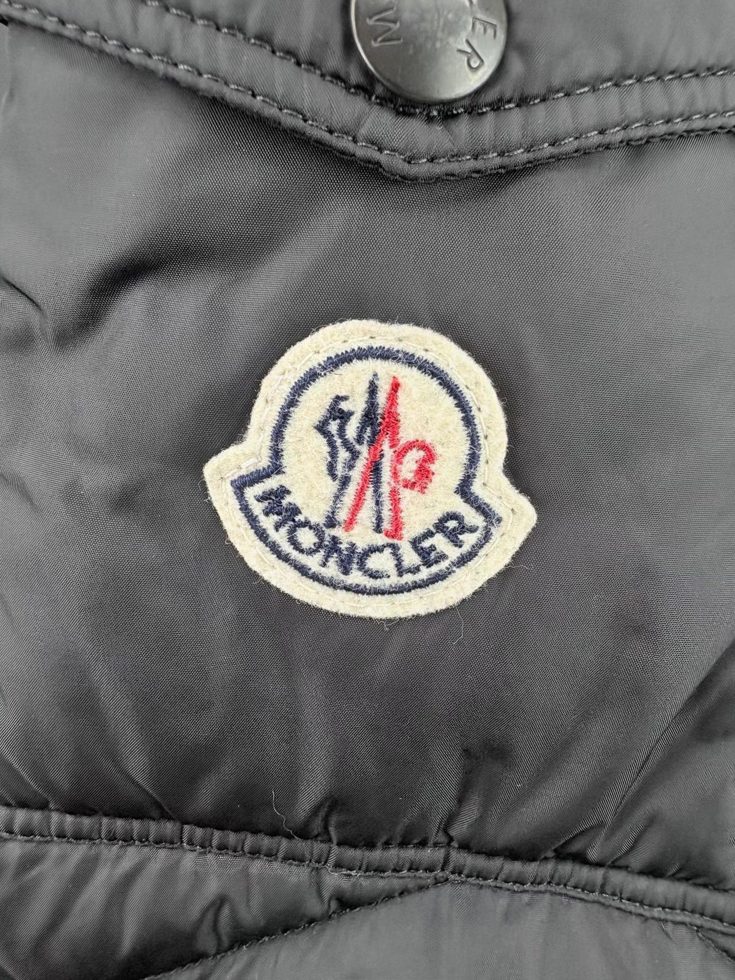 Moncler Black Quilted Puffer Jacket with Hood Size US L / EU 52-54 / 3 - 3 Thumbnail