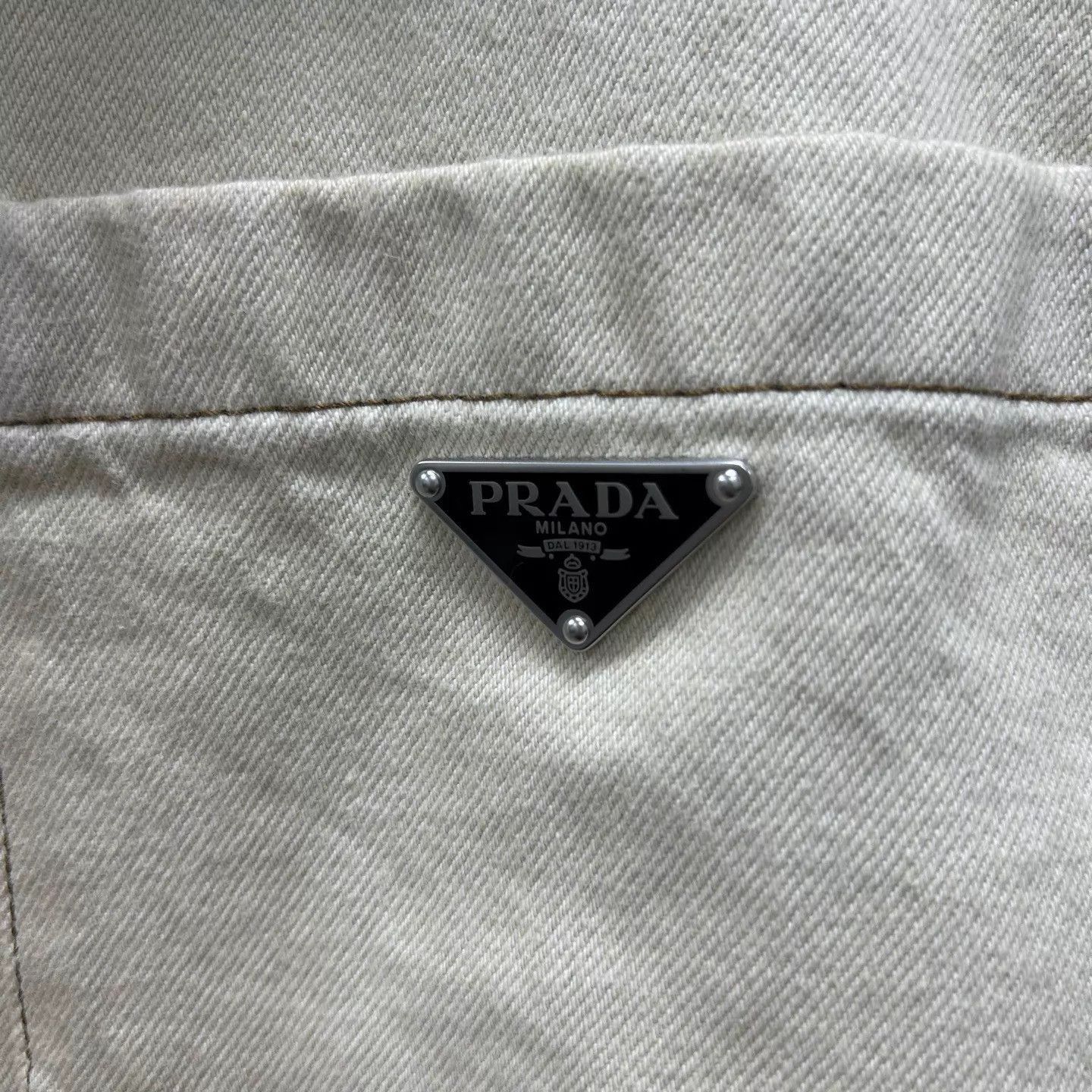 Prada Beige Oversized Button-Up Shirt Size US M / EU 48-50 / 2 - 3 Thumbnail
