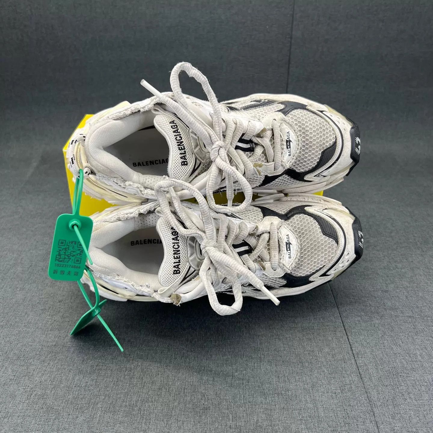 Balenciaga Multi Color Low Top Sneakers Size 9 Size US 9 / EU 42 - 7 Thumbnail