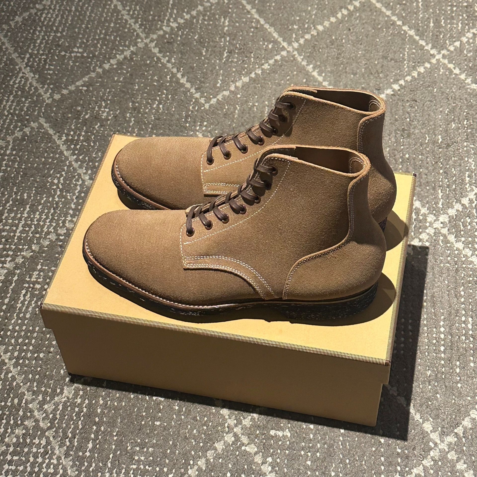 Clinch Boots Clinch Yeager Natural Roughout Boot US9.5 Size US 9.5 / EU 42-43 - 2 Thumbnail