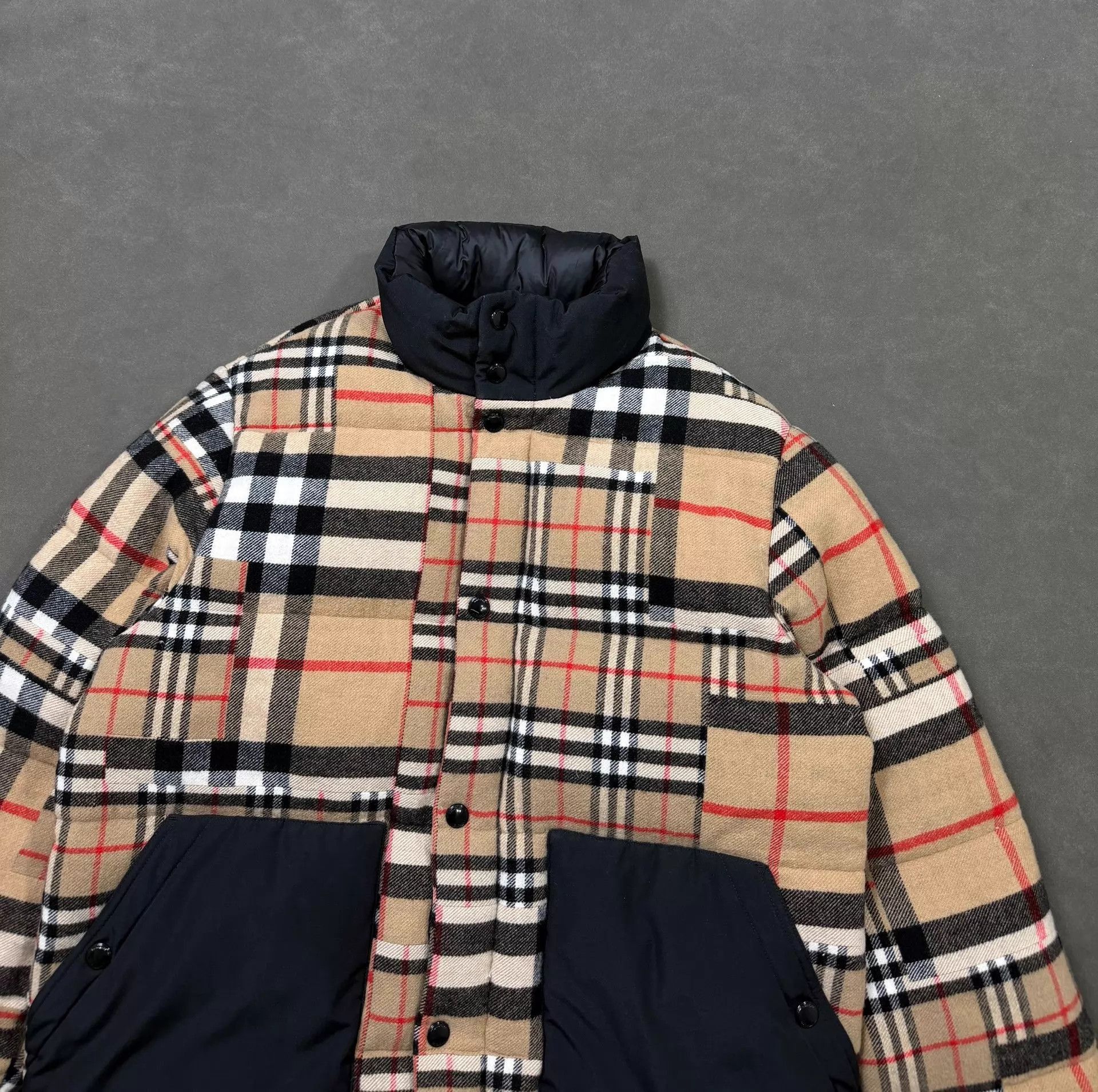 Burberry Plaid Quilted Patchwork Jacket with High Collar Size US M / EU 48-50 / 2 - 4 Thumbnail