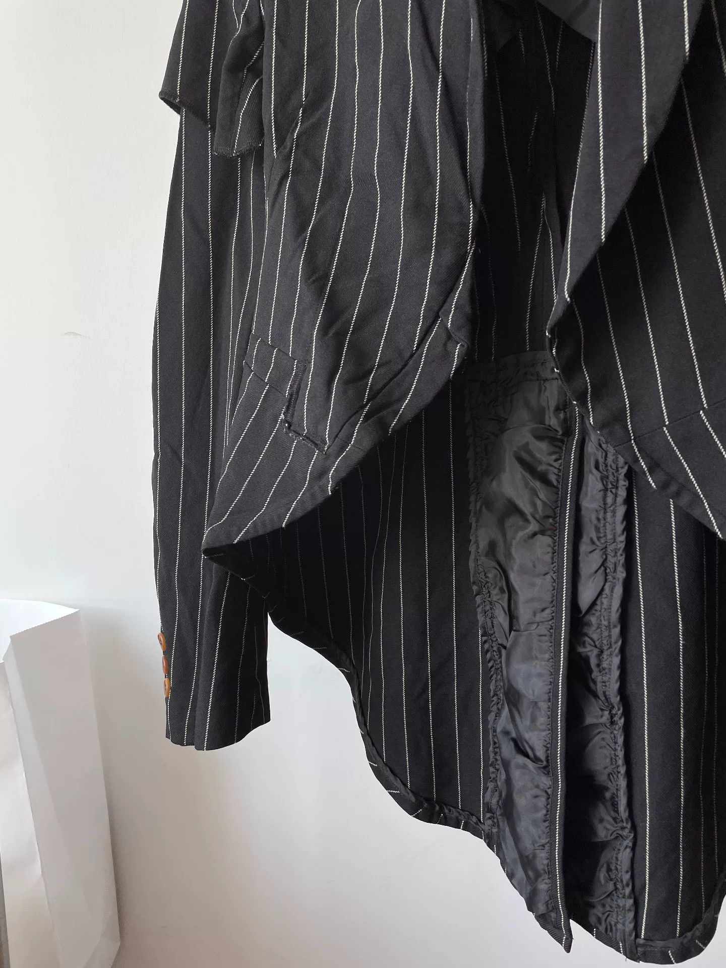 Comme des Garcons Comme des Garçons Stripe Deconstructed Blazer Size US S / EU 44-46 / 1 - 3 Thumbnail