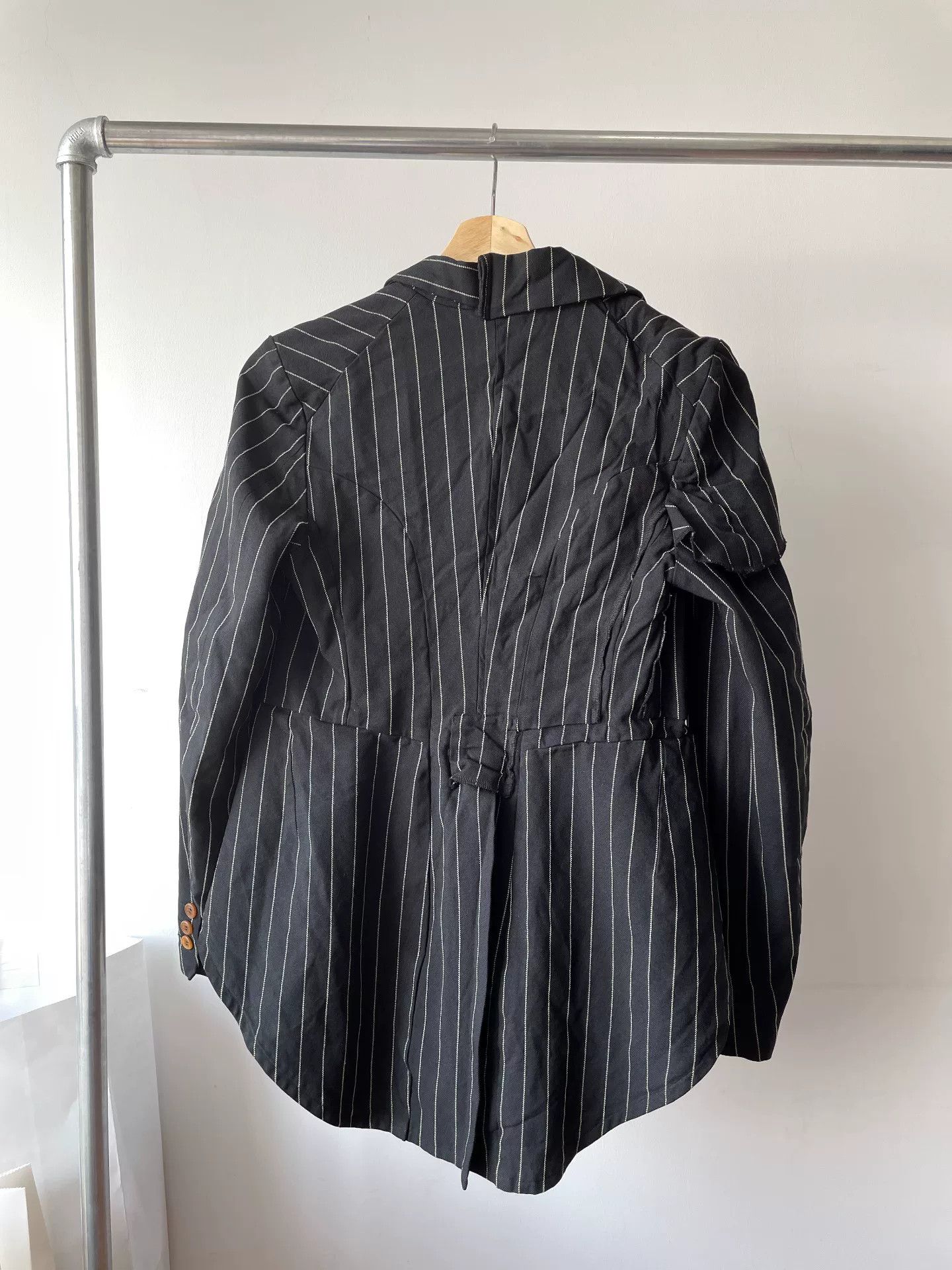 Comme des Garcons Comme des Garçons Stripe Deconstructed Blazer Size US S / EU 44-46 / 1 - 4 Thumbnail