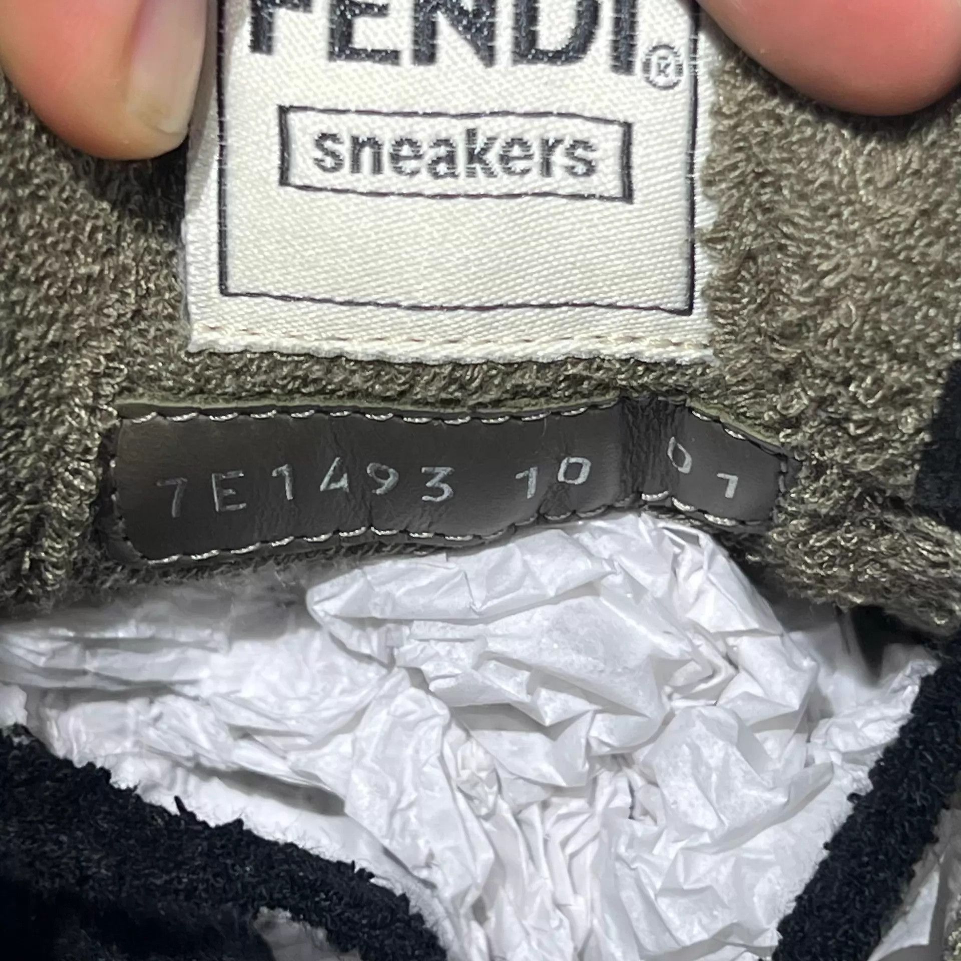 Fendi Multi Color Low Top Sneakers Size 11 Size US 11 / EU 44 - 8 Thumbnail